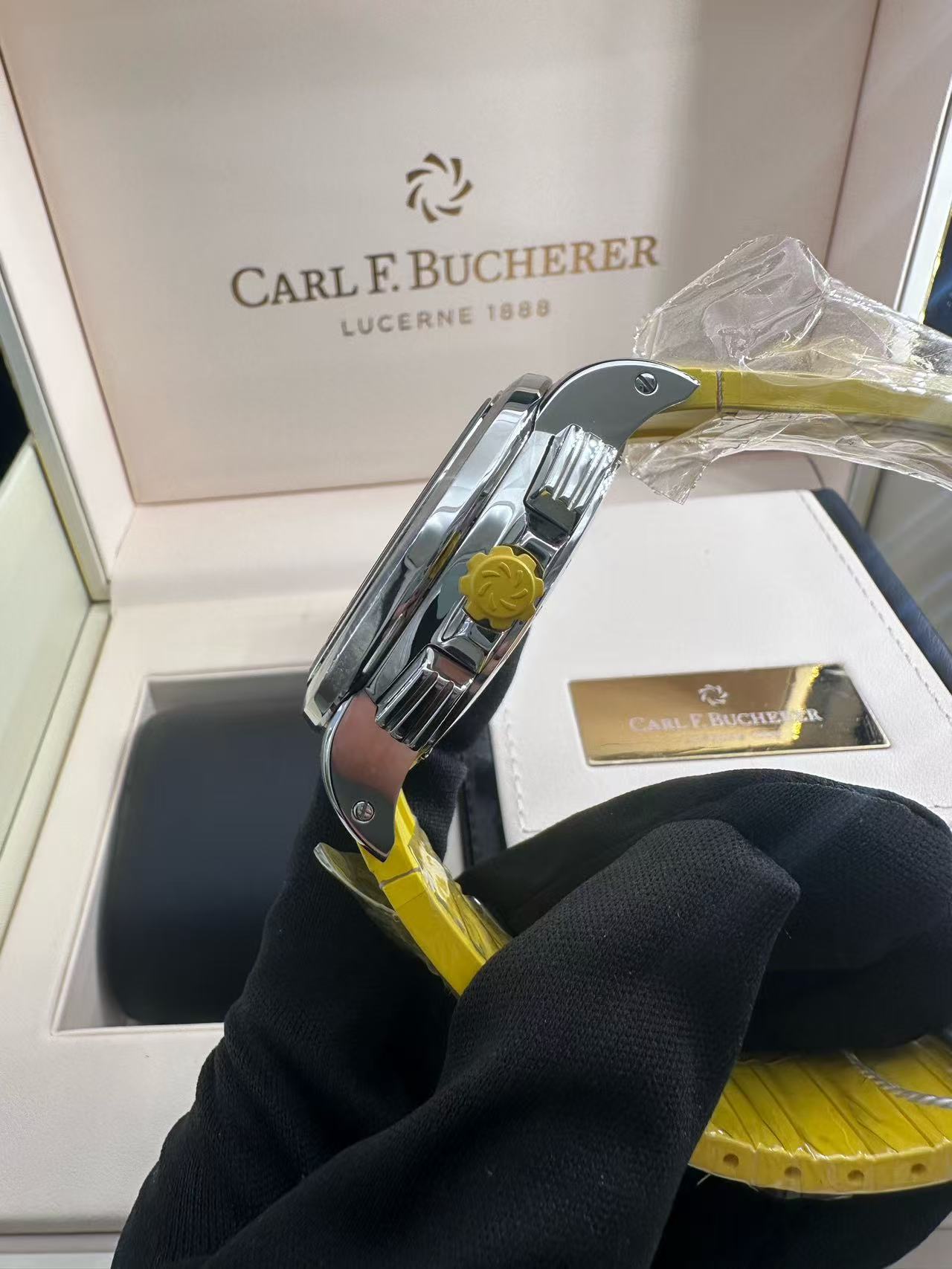 Carl F. Bucherer 00.10620.08.93.01 detail 4