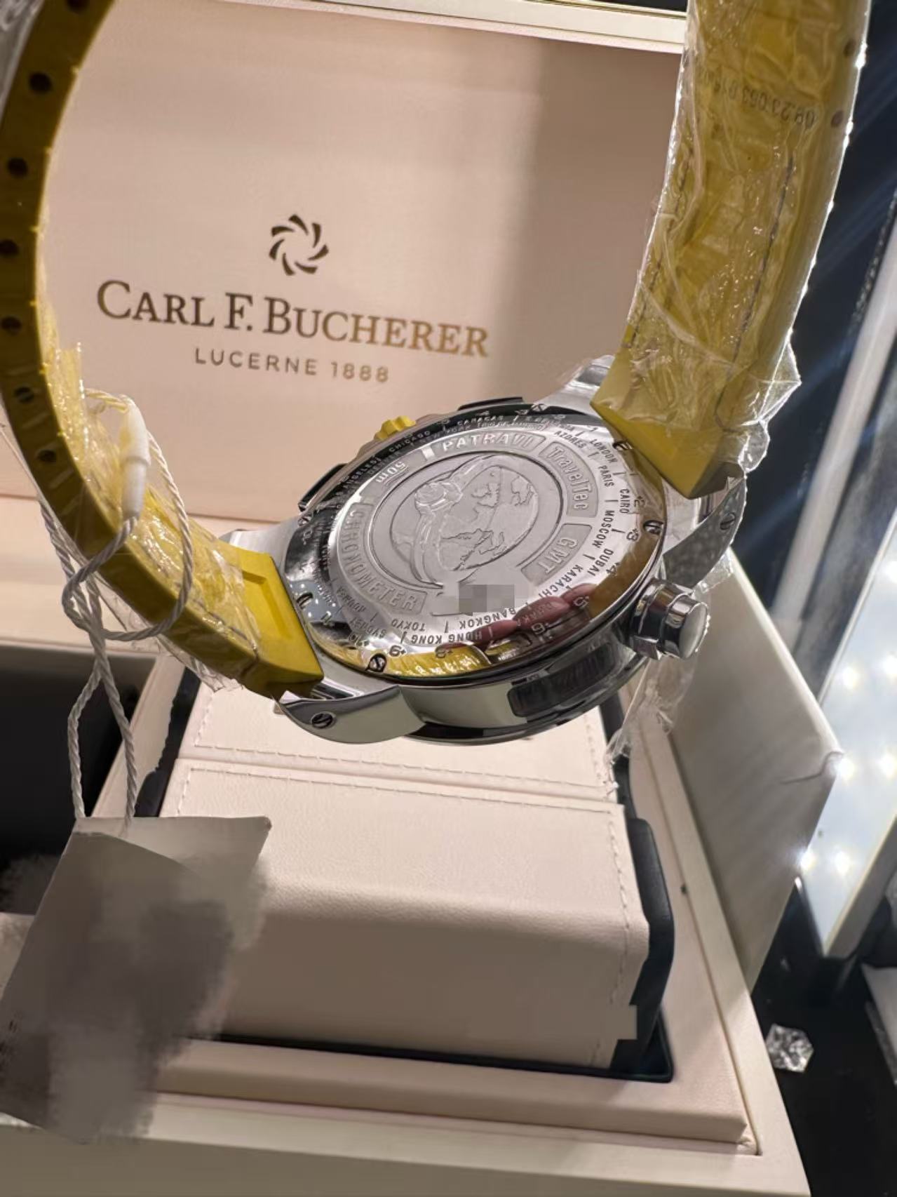 Carl F. Bucherer 00.10620.08.93.01 detail 5
