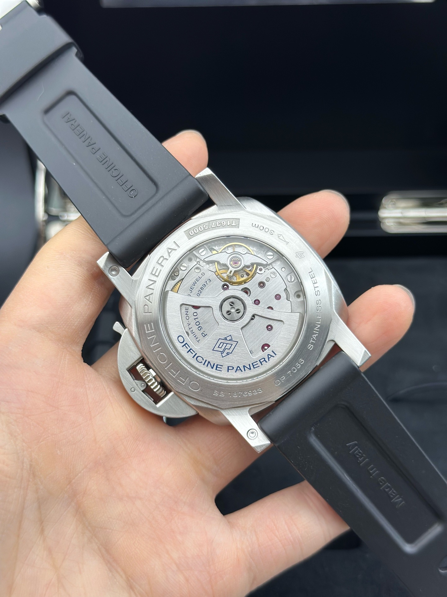 Panerai PAM01312 detail 6