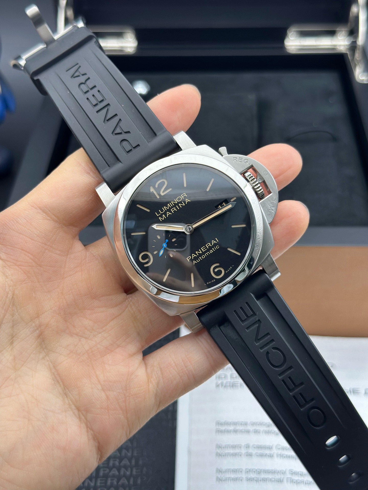 Panerai PAM01312 detail 7
