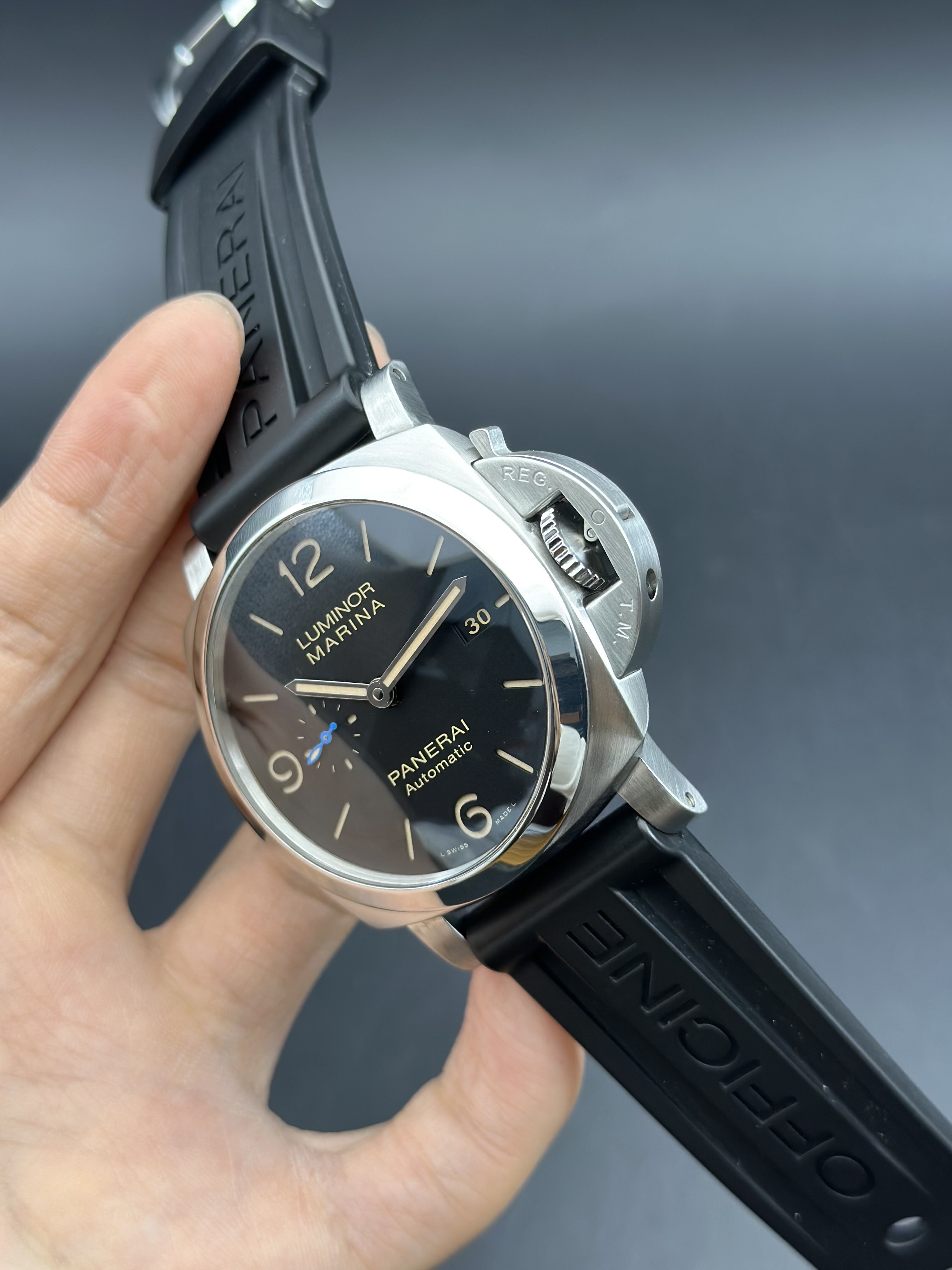 Panerai PAM01312 detail 4