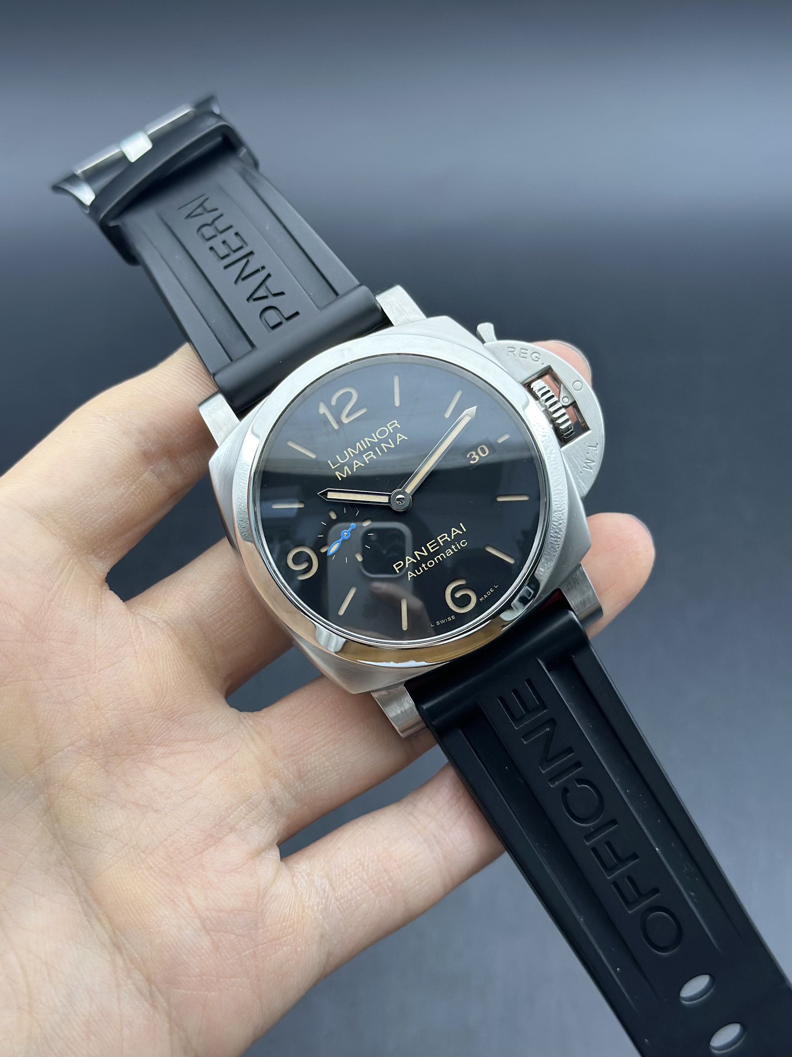 Panerai PAM01312 detail 1