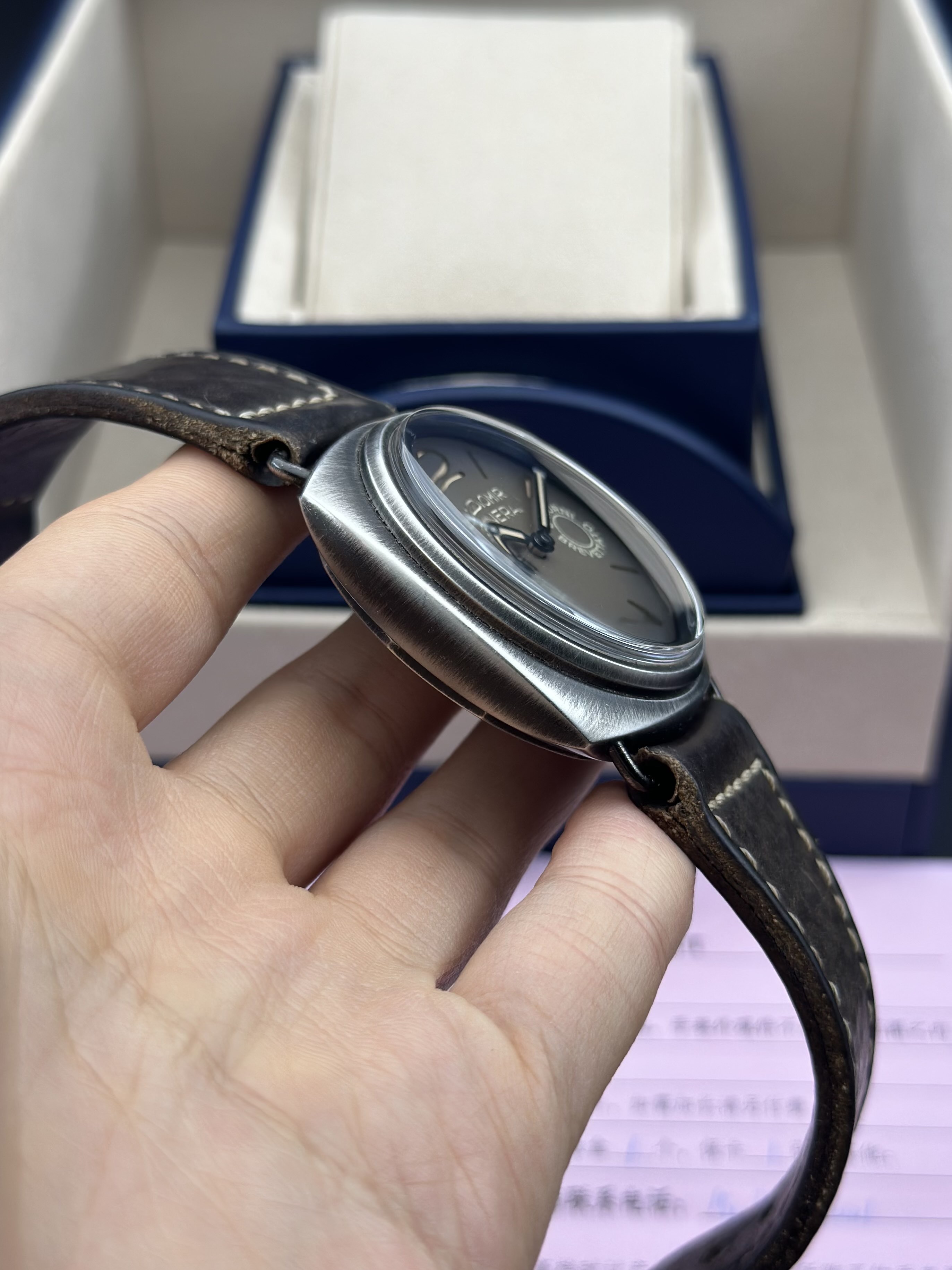 Panerai PAM01347 detail 2