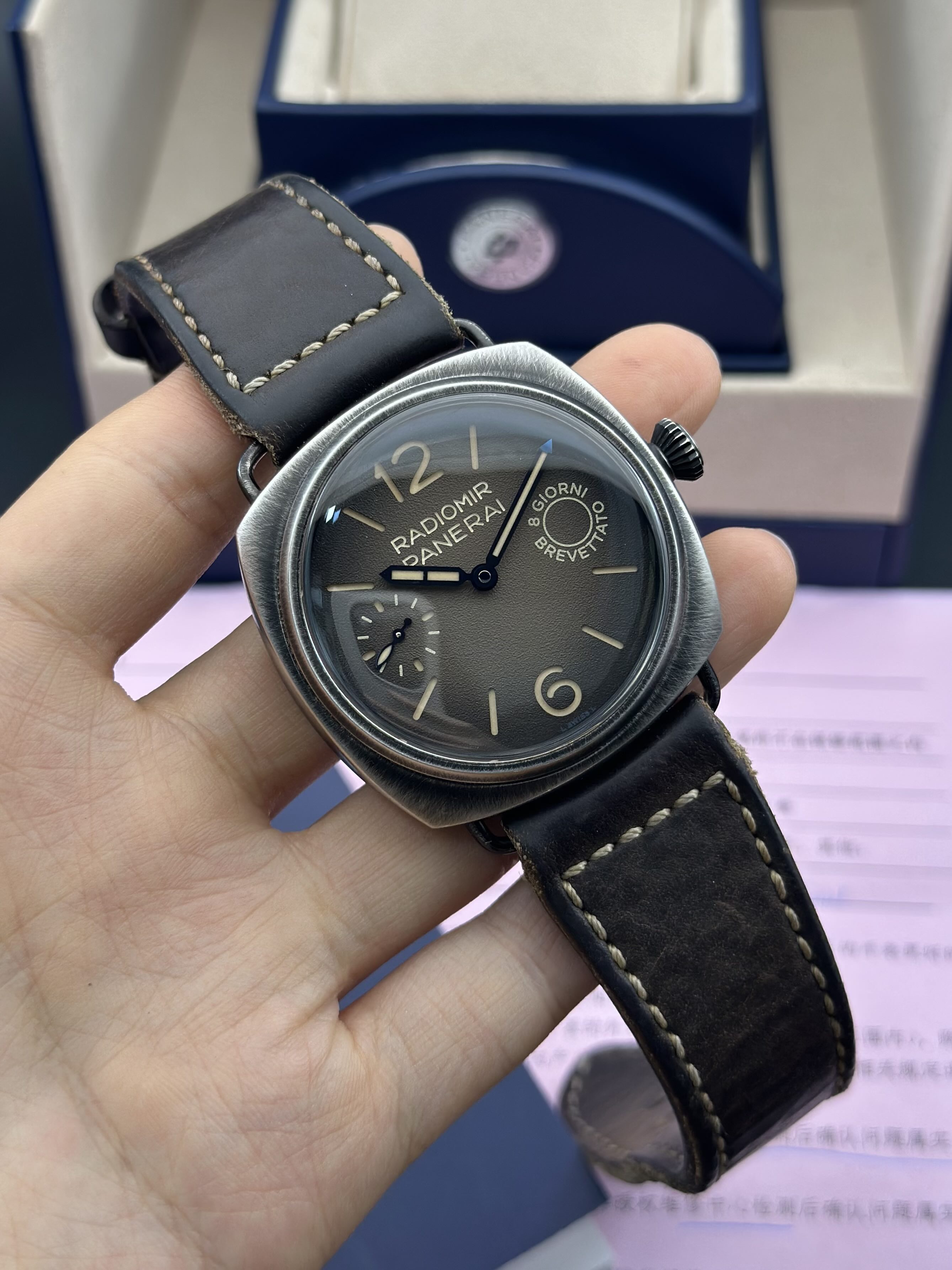 Panerai PAM01347 detail 1