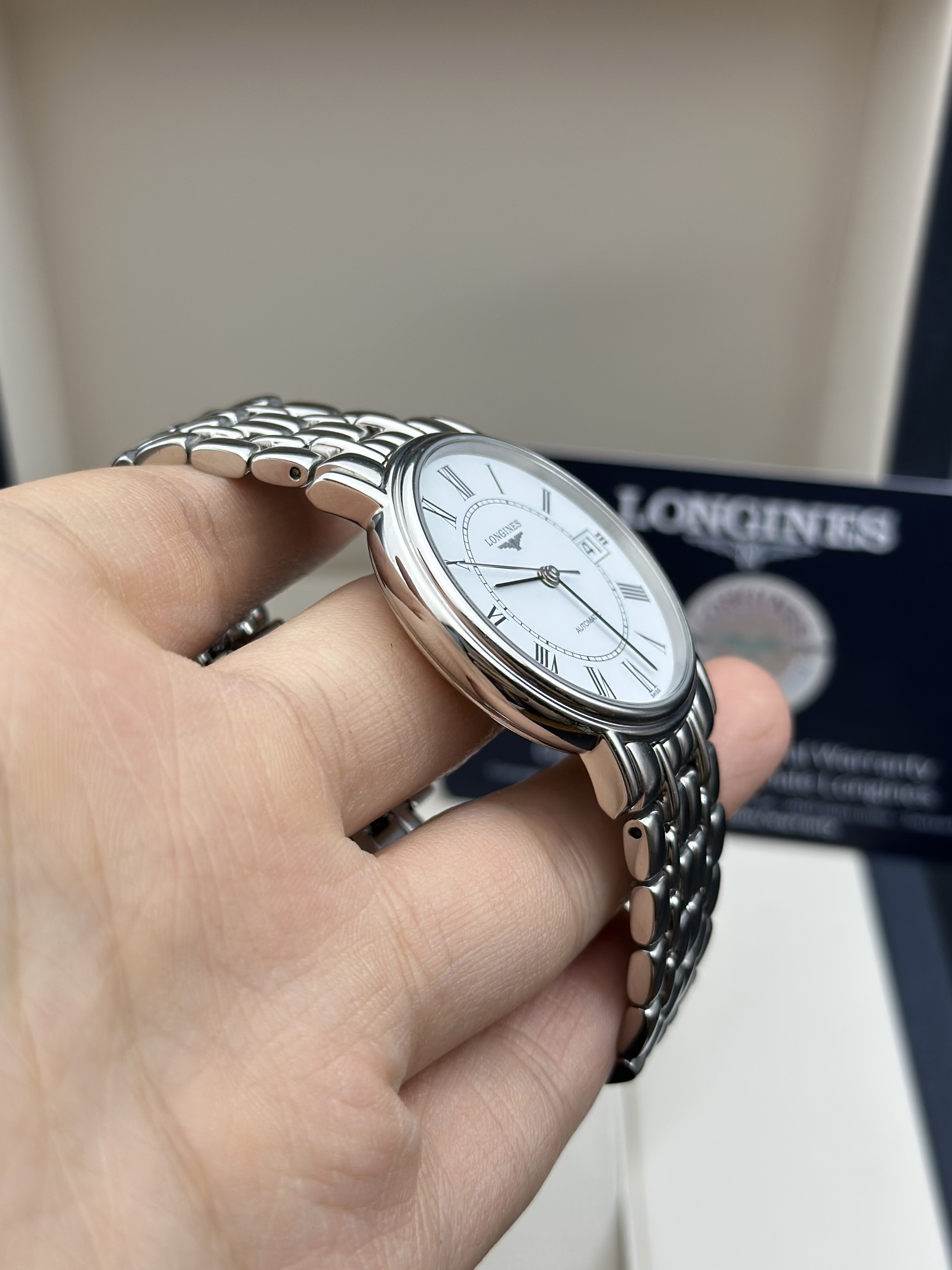 Longines L4.821.4.11.6 detail 2