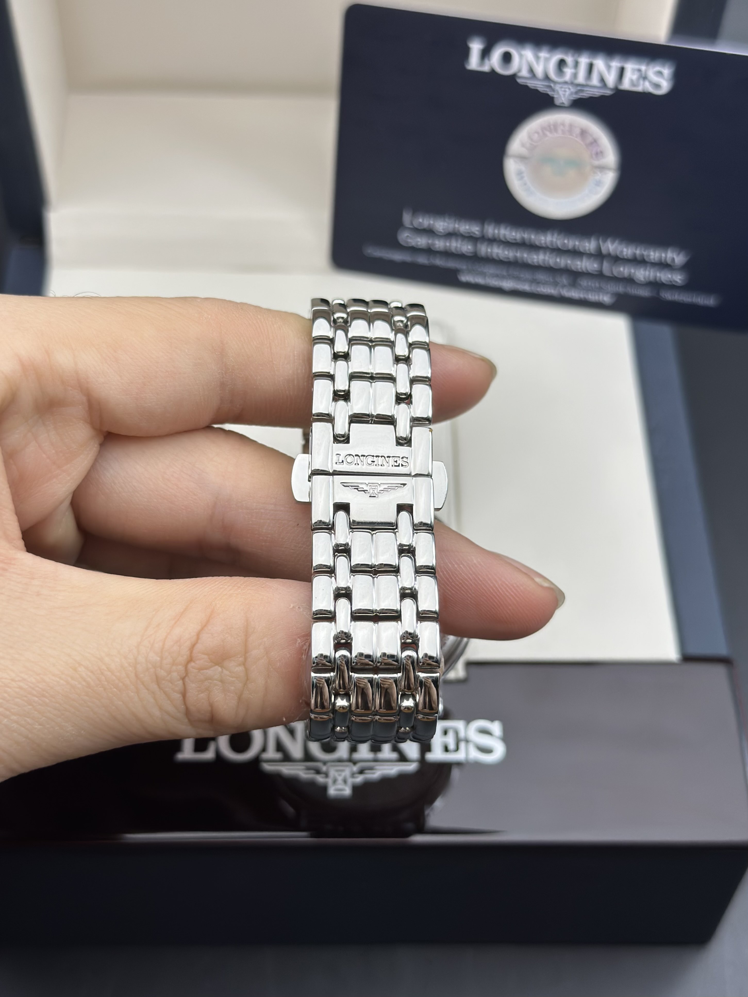 Longines L4.821.4.11.6 detail 3