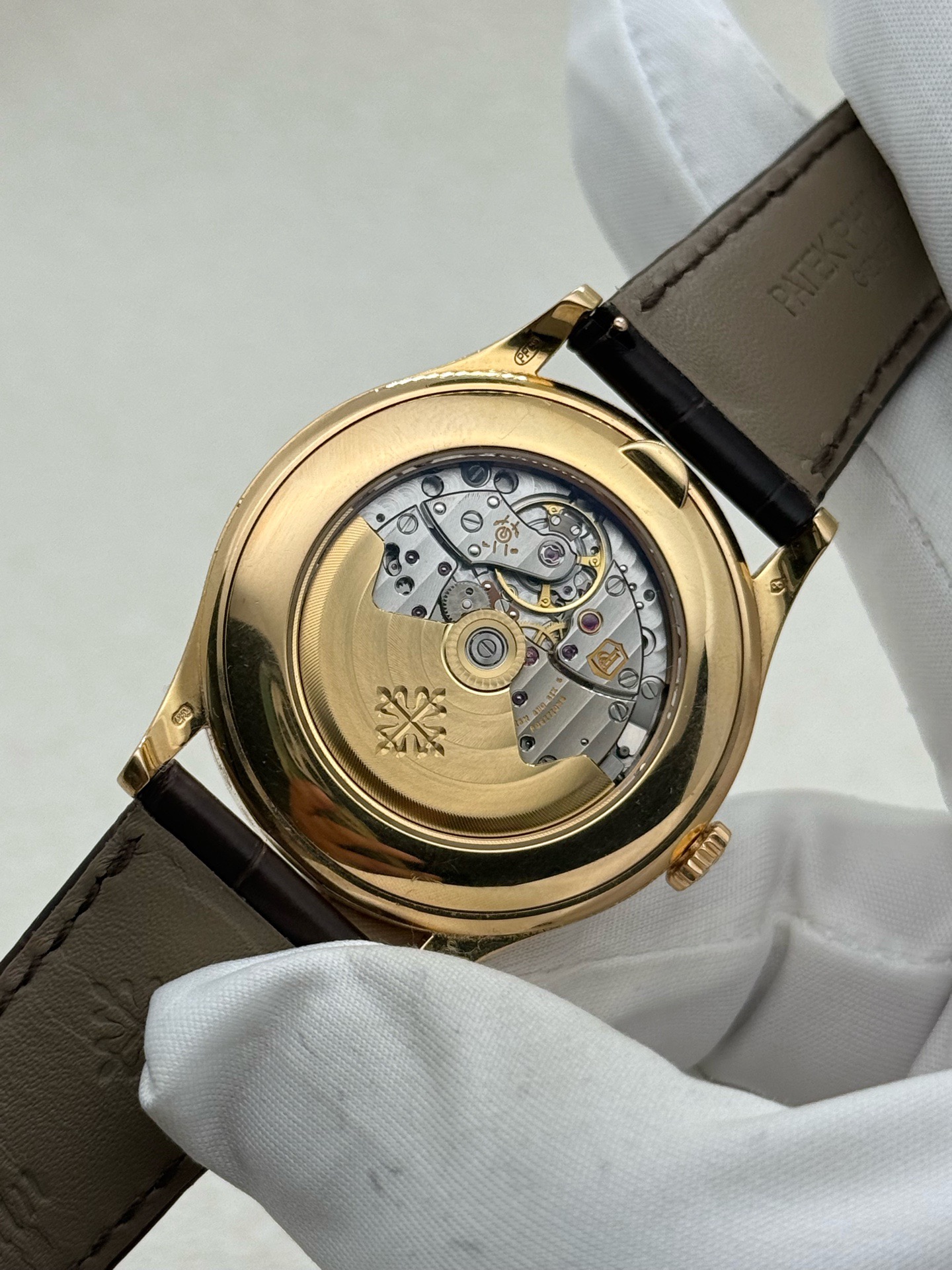 Patek Philippe 5496R-001 detail 4