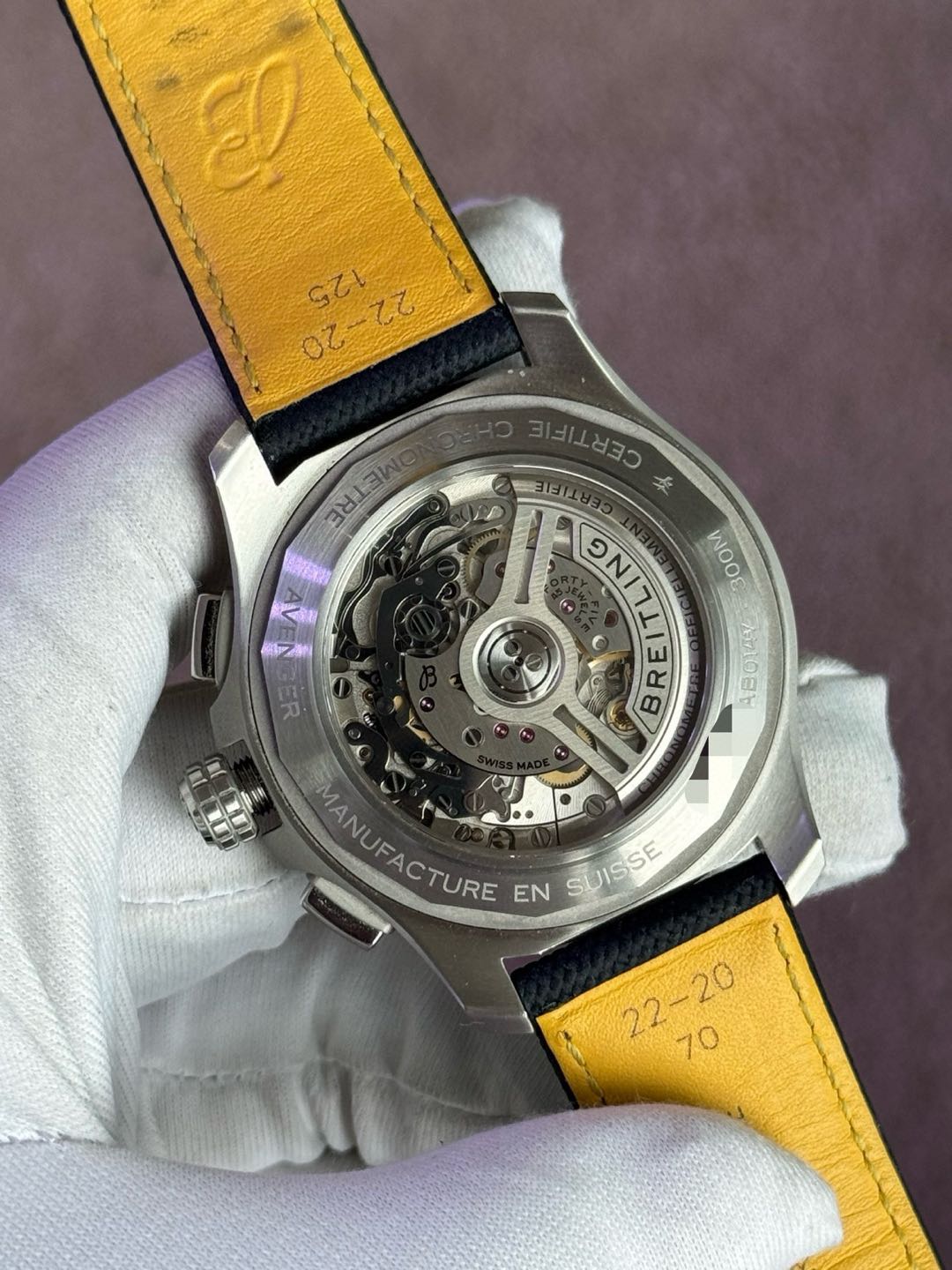 Breitling AB0147101C1X1 detail 6