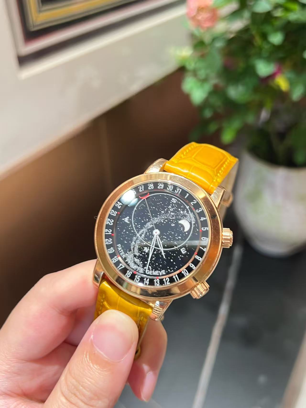 Patek Philippe 6102R detail 1