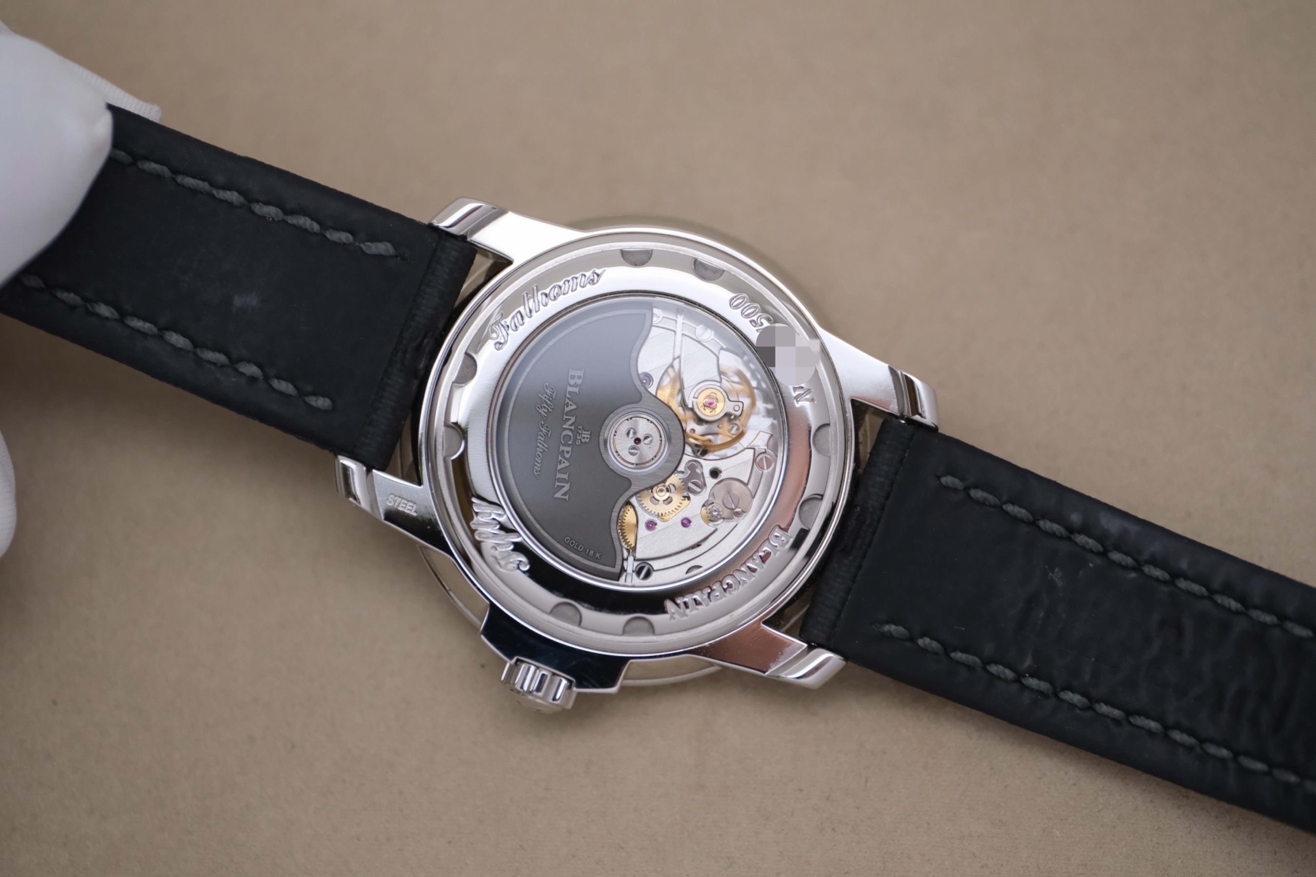 Blancpain 5008 1130 B52A detail 7