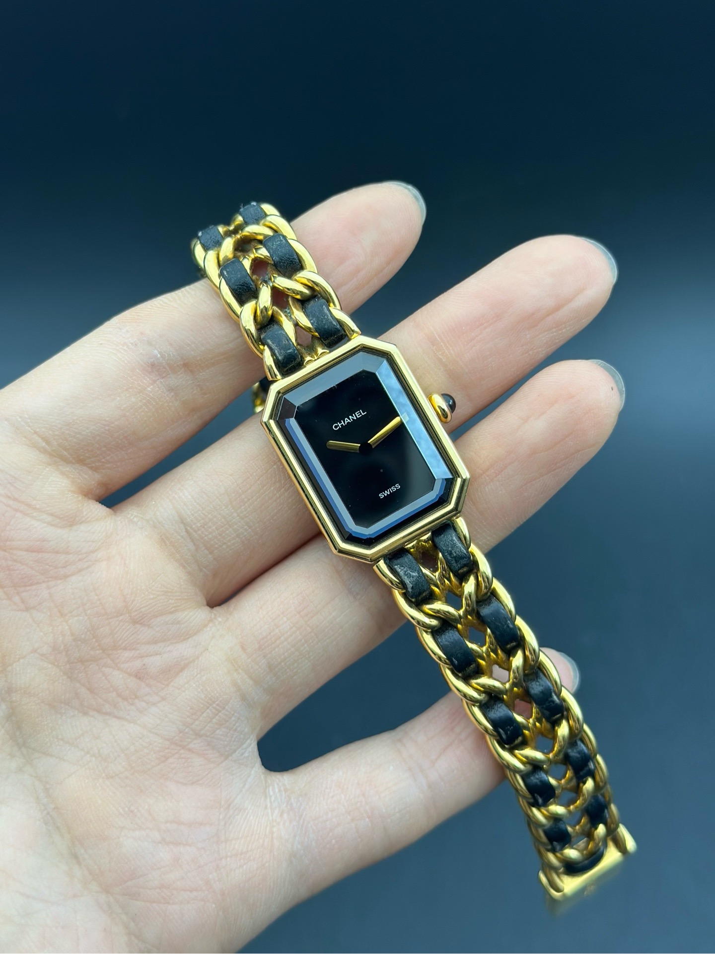 Chanel H6951 detail 2