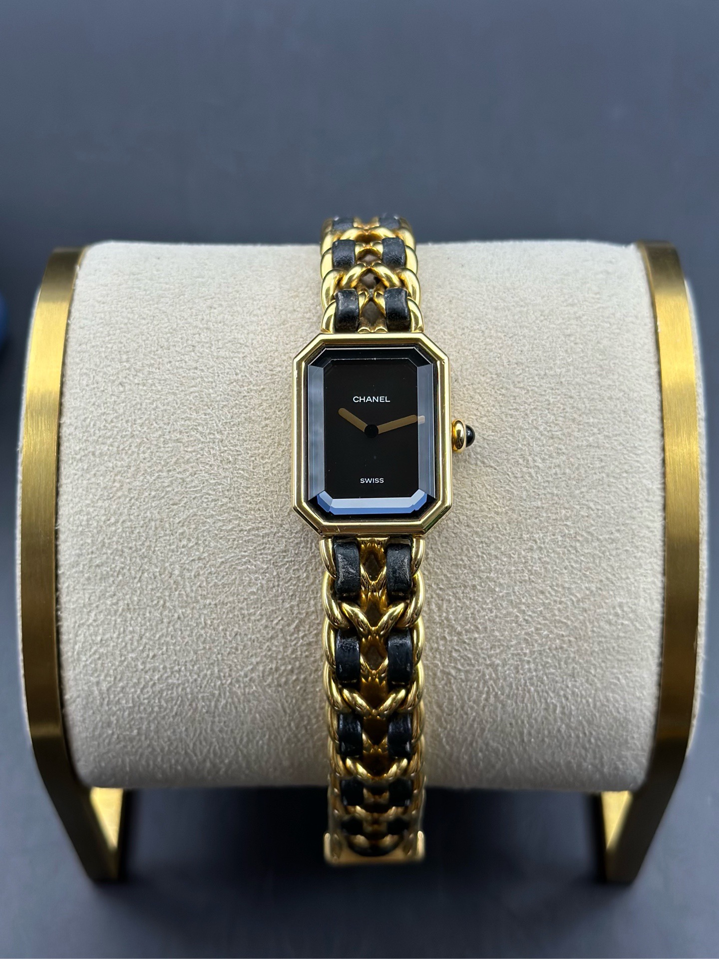 Chanel H6951