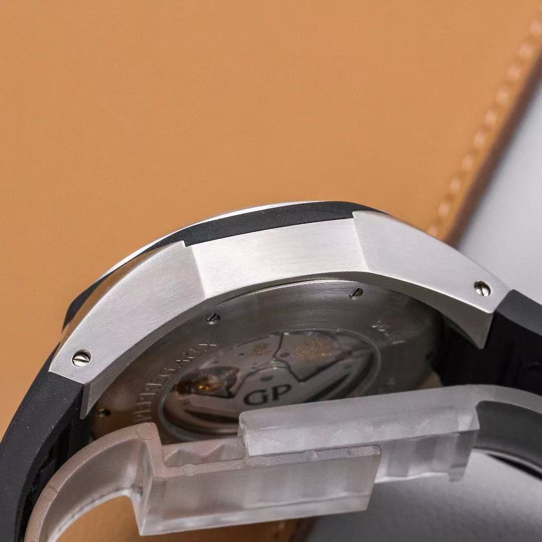 Girard Perregaux 49970-11-231-HD6A detail 3