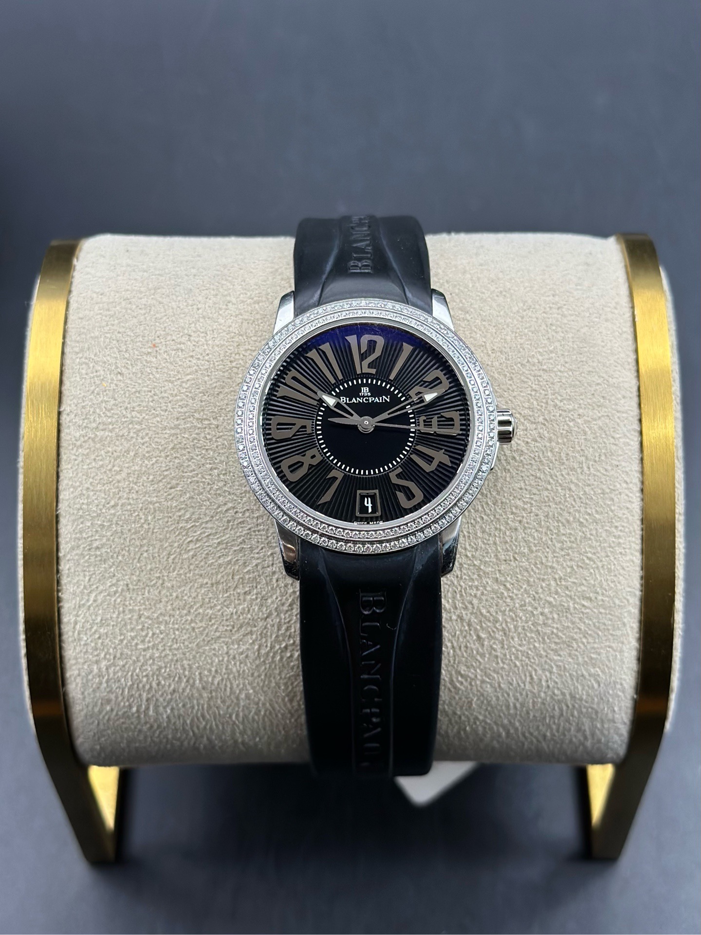 Blancpain 3300-4530-64B