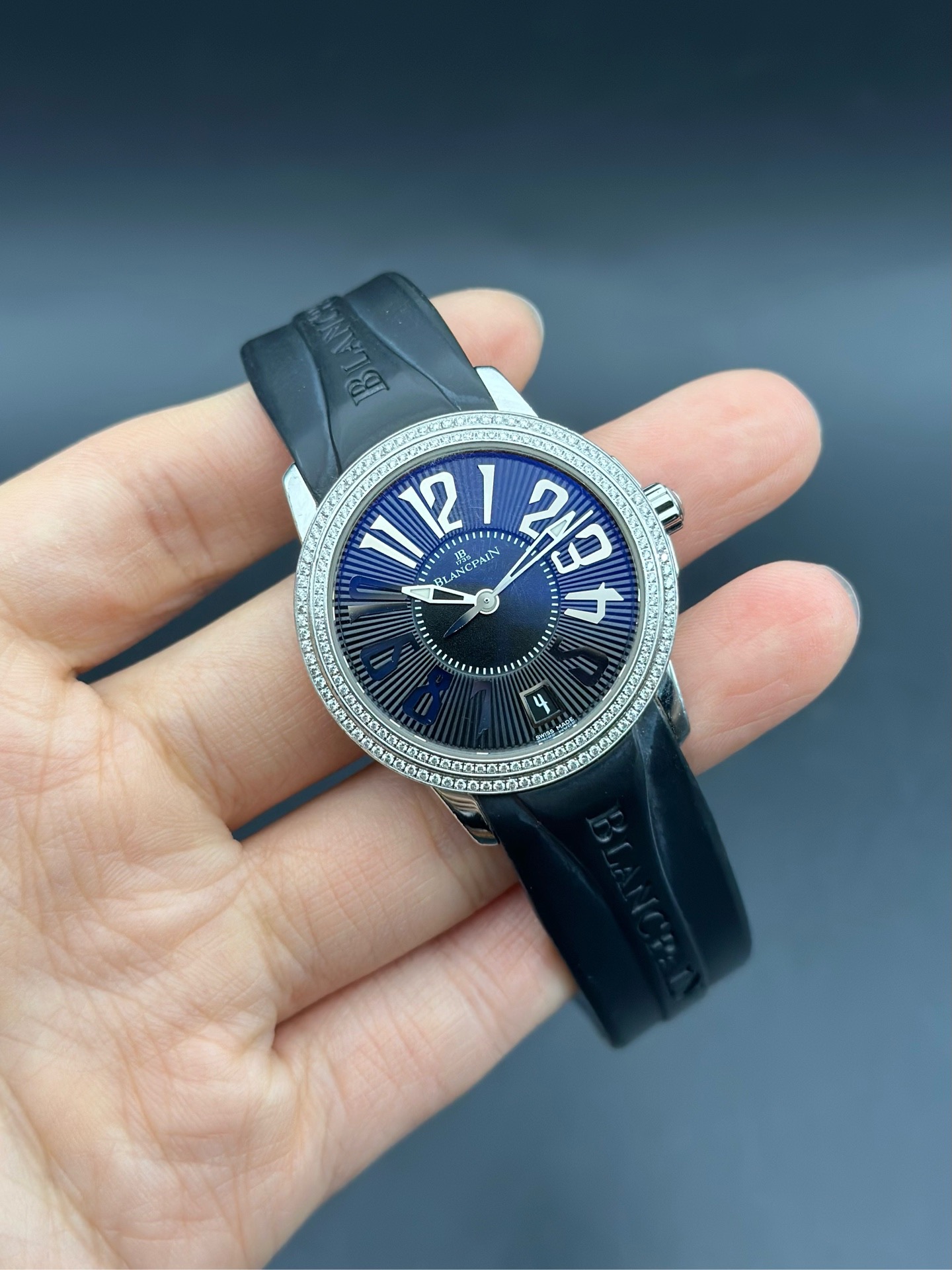 Blancpain 3300-4530-64B detail 6
