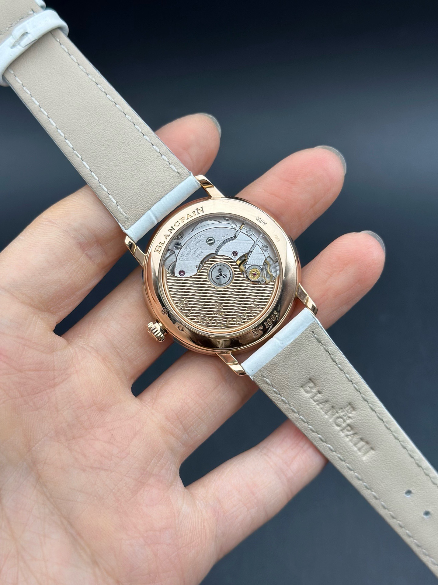 Blancpain 6604-2944-55A detail 6