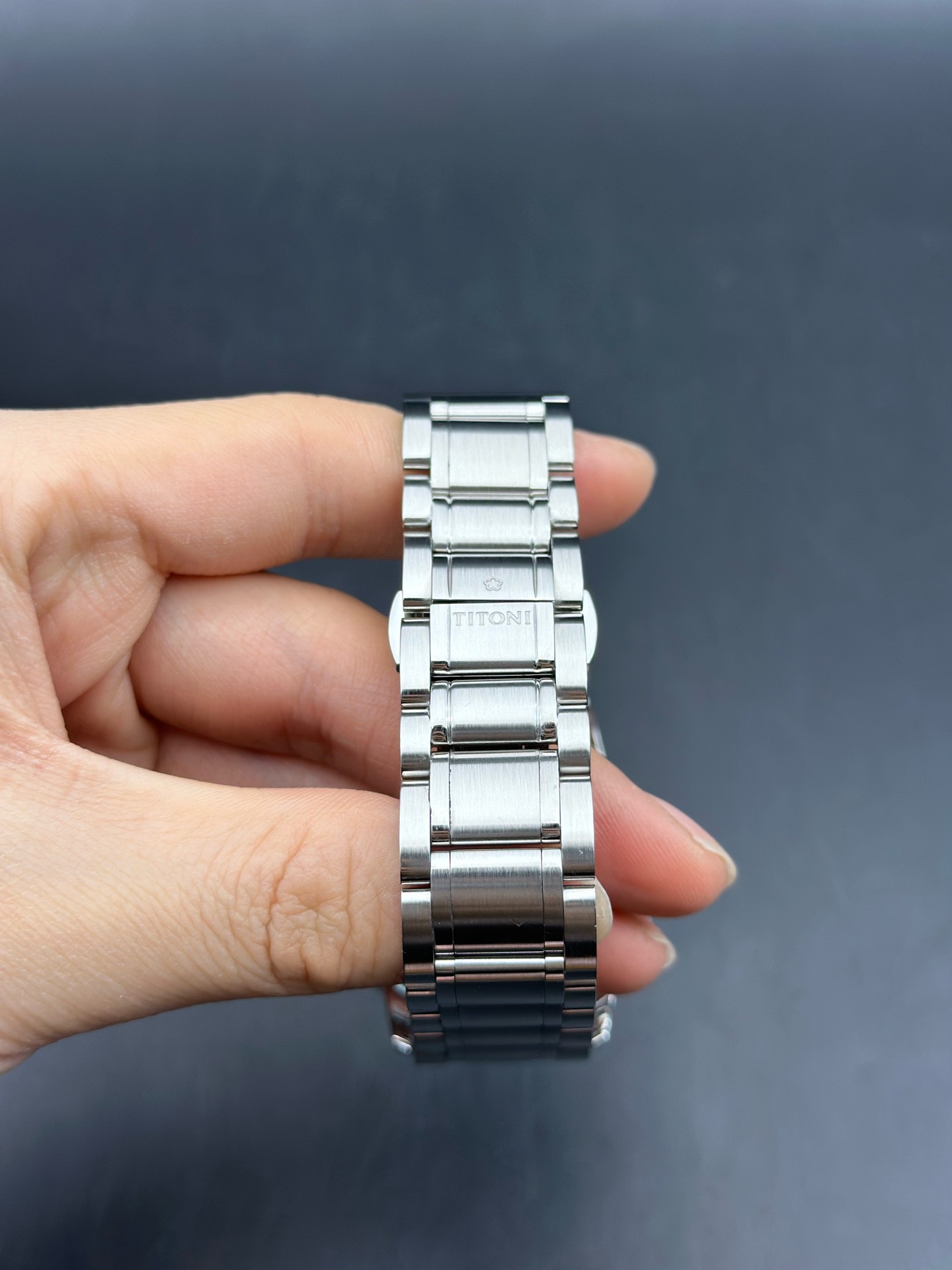 TITONI SW200-1 detail 4