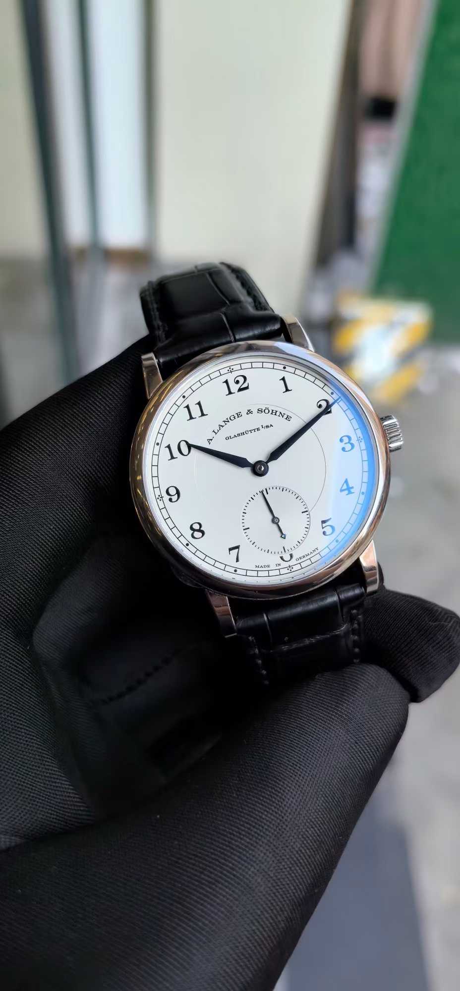 A. Lange & S&ouml;hne 235.049 detail 3