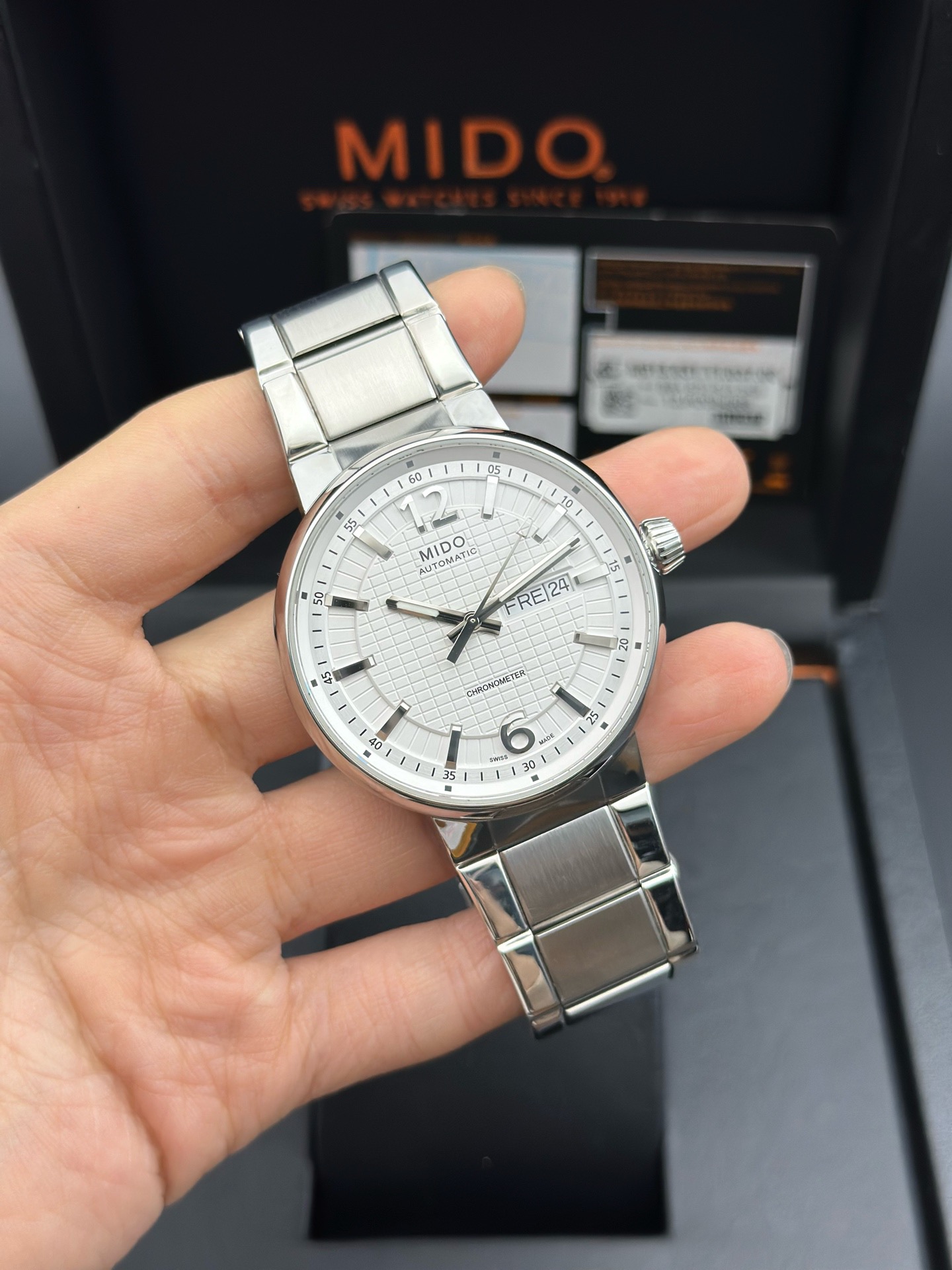 Mido M015.631.11.037.00 detail 1