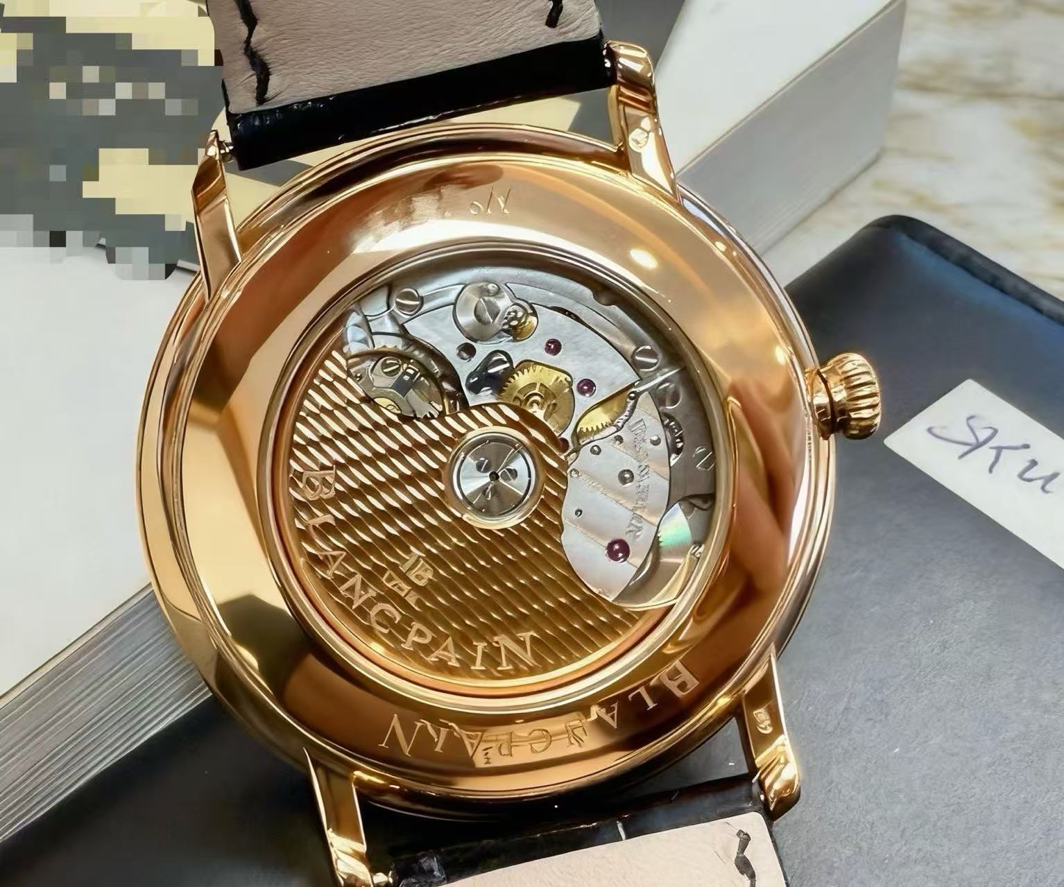Blancpain 6651 3642 55B detail 3