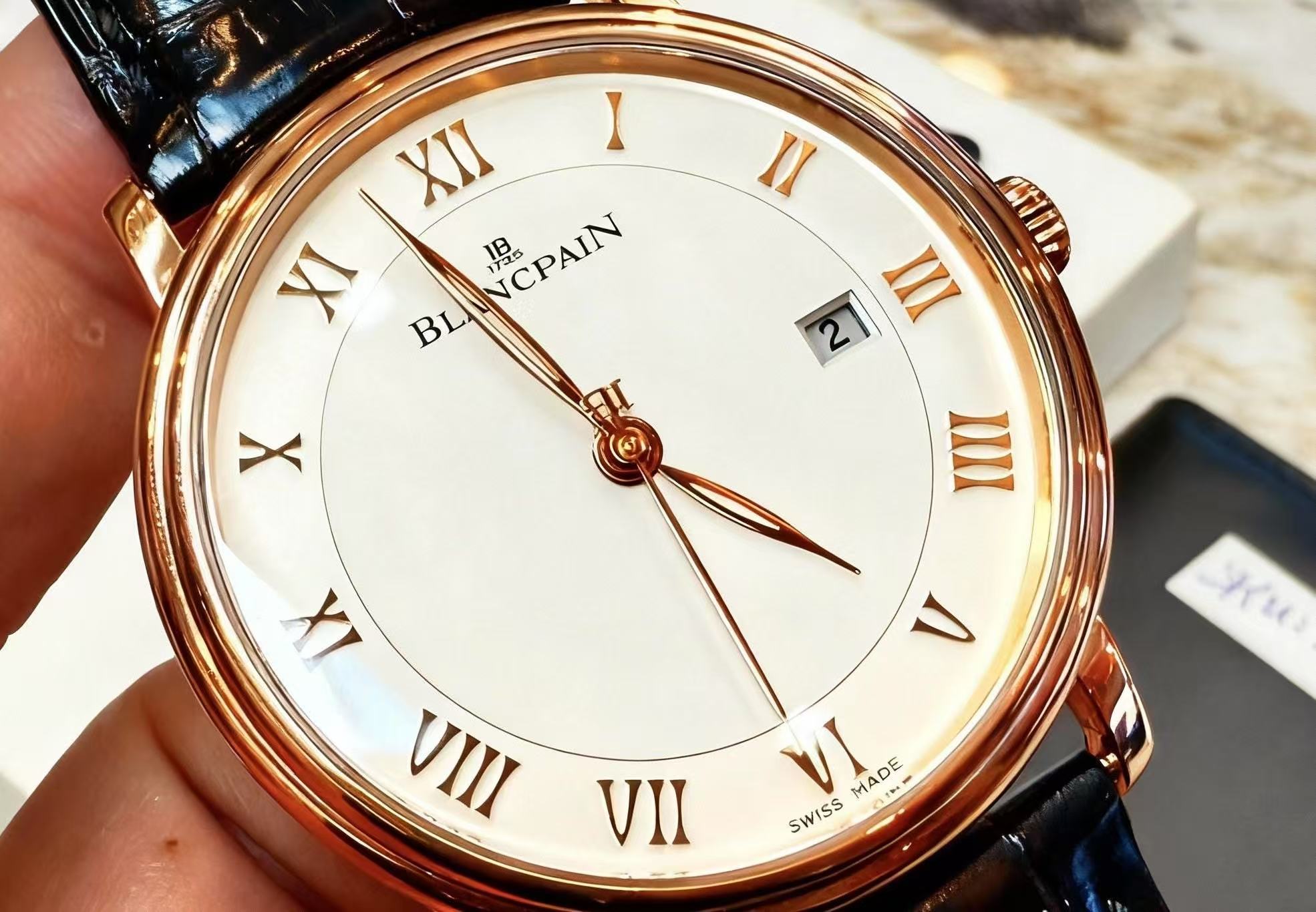 Blancpain 6651 3642 55B detail 2