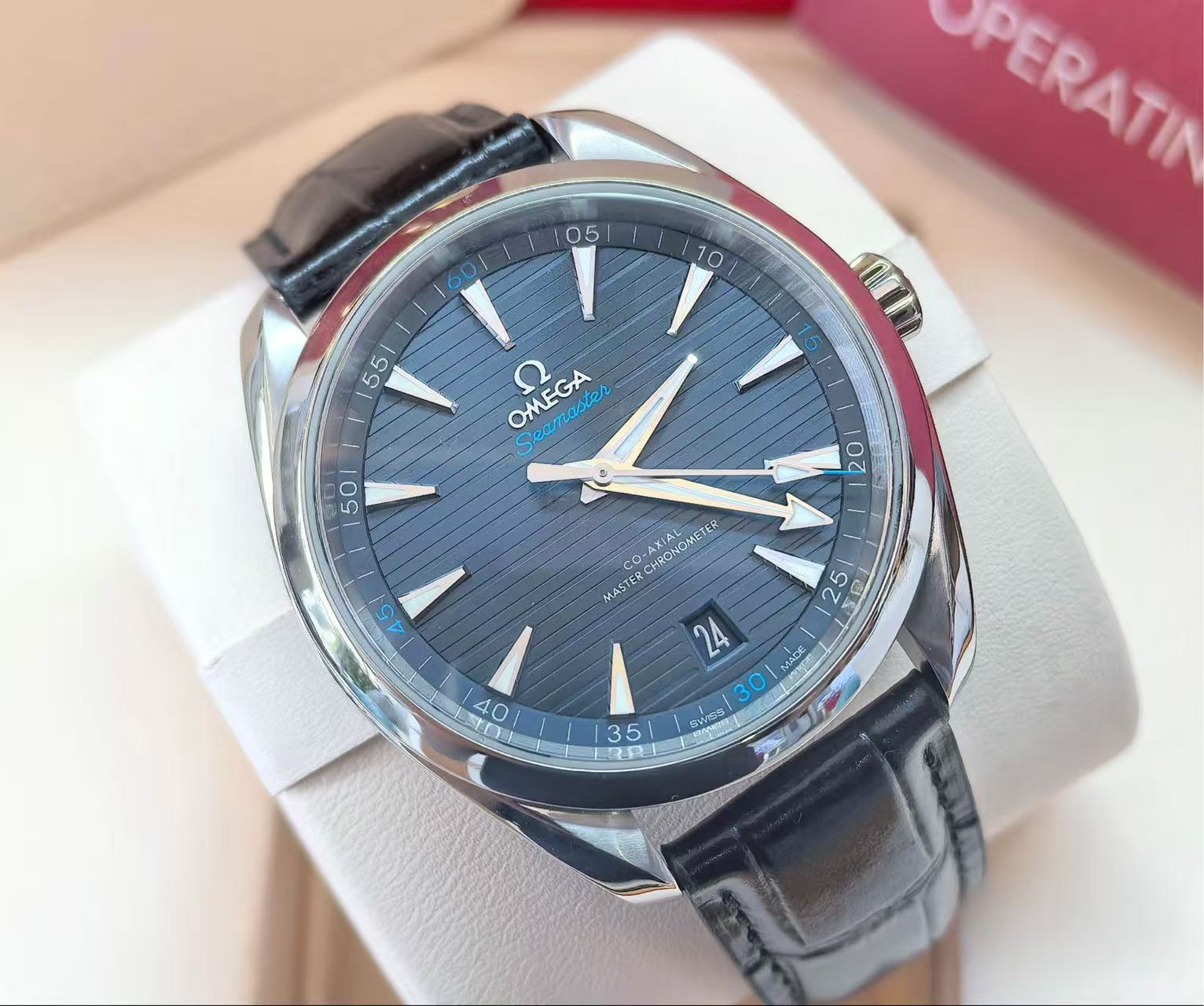 Omega 220.13.41.21.03.001 detail 4