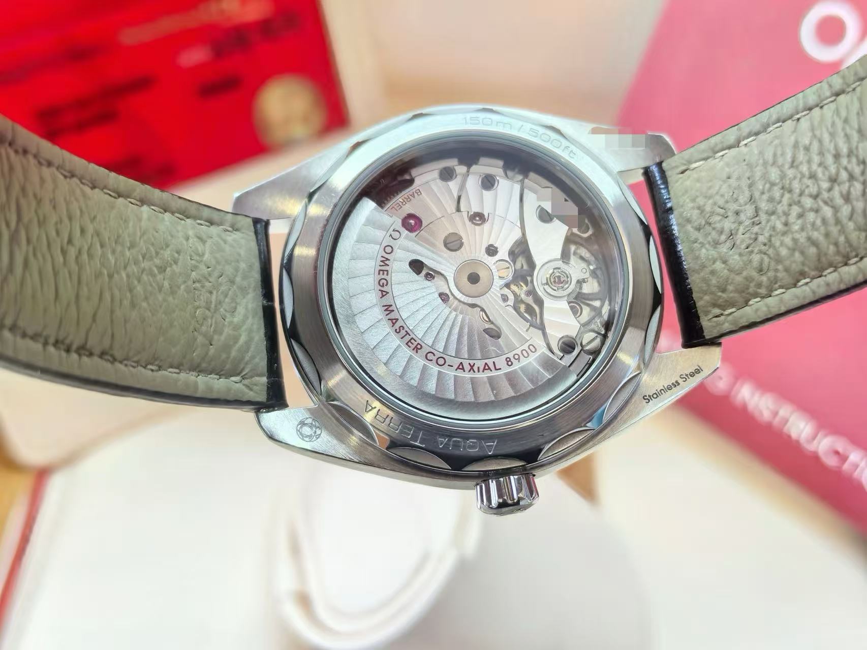 Omega 220.13.41.21.03.001 detail 6