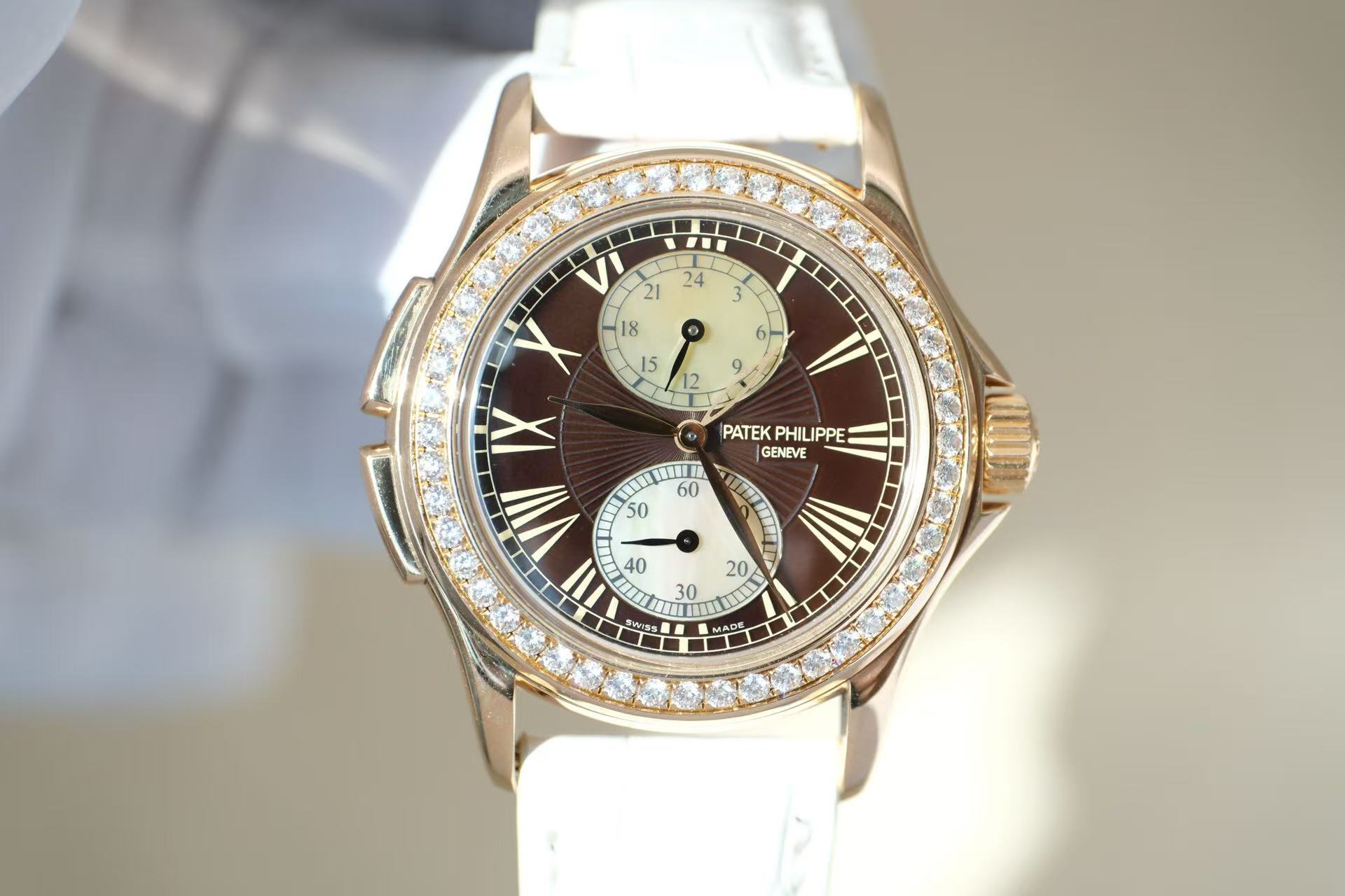 Patek Philippe 4934R-001 detail 4