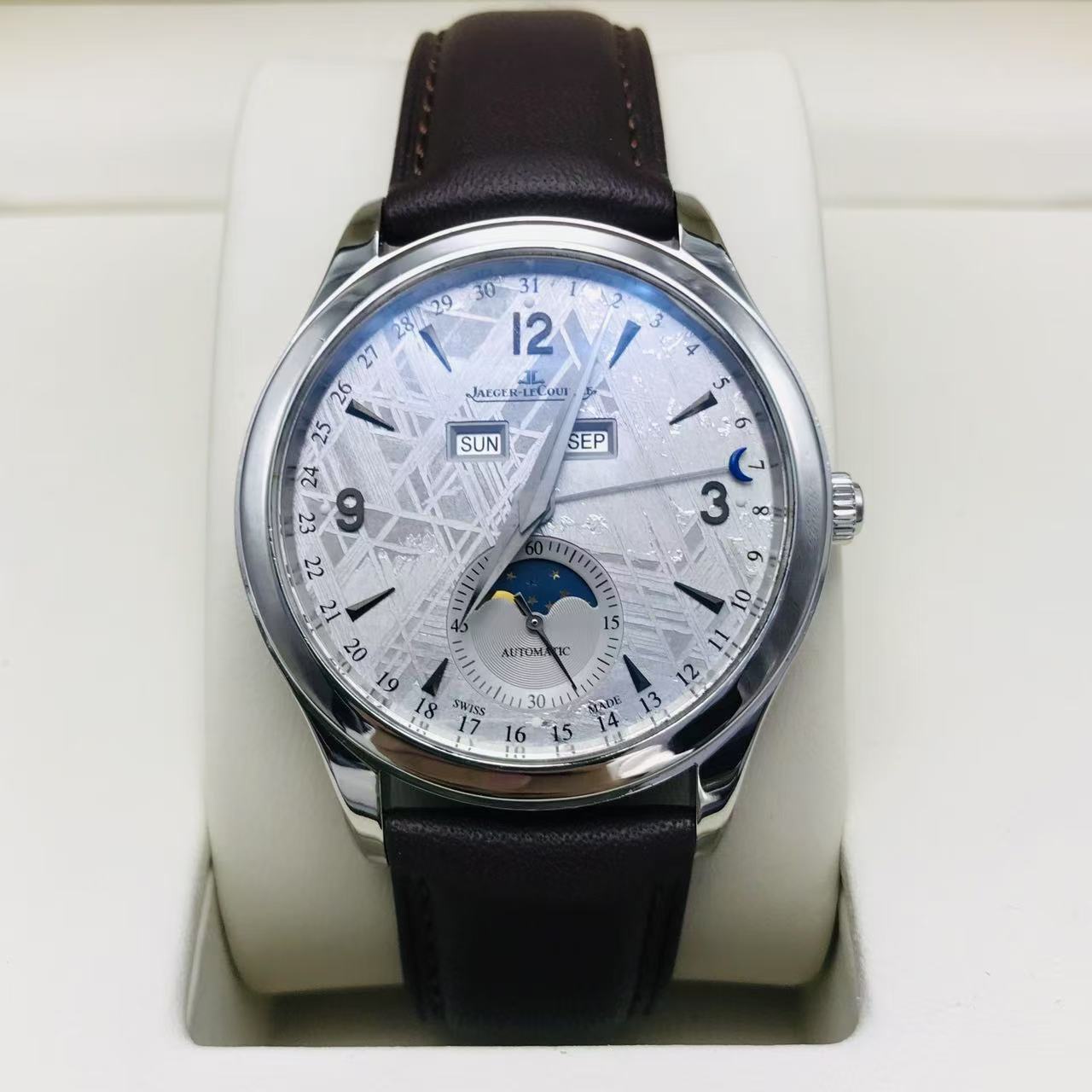 Jaeger-LeCoultre 1558421 detail 1