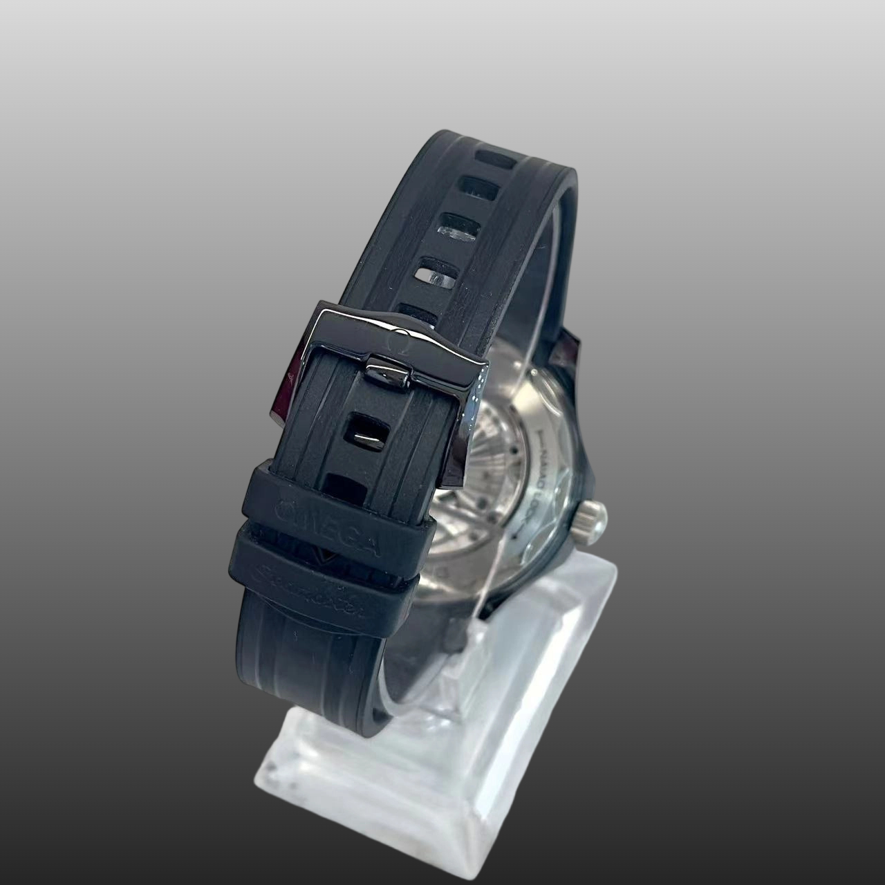 Omega 210.92.44.20.01.001 detail 3