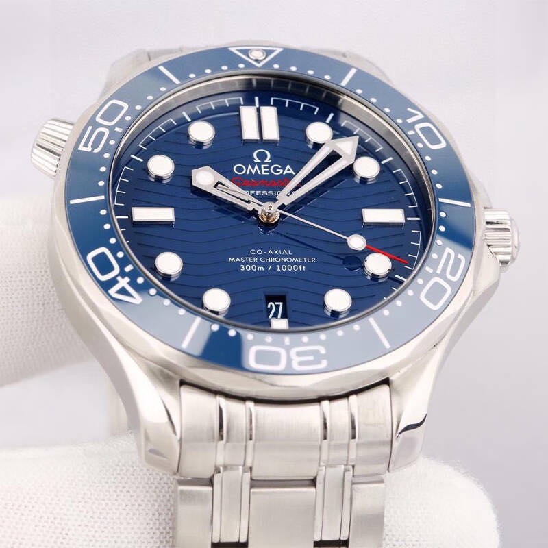 Omega 210.30.42.20.03.001 detail 1