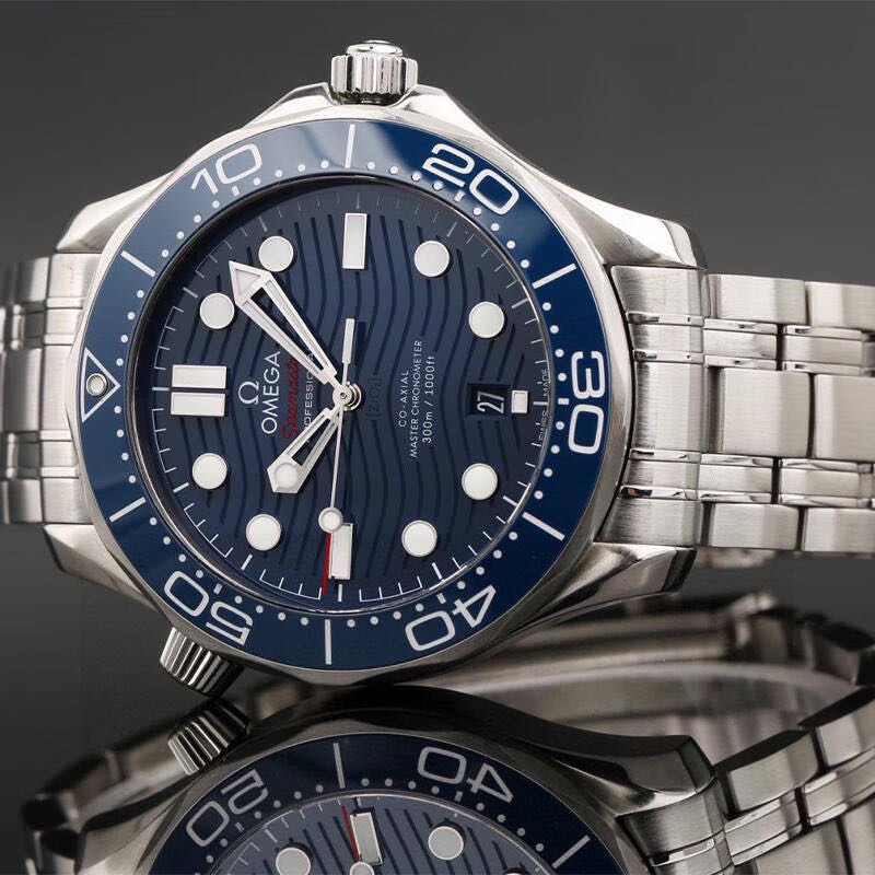 Omega 210.30.42.20.03.001 detail 2