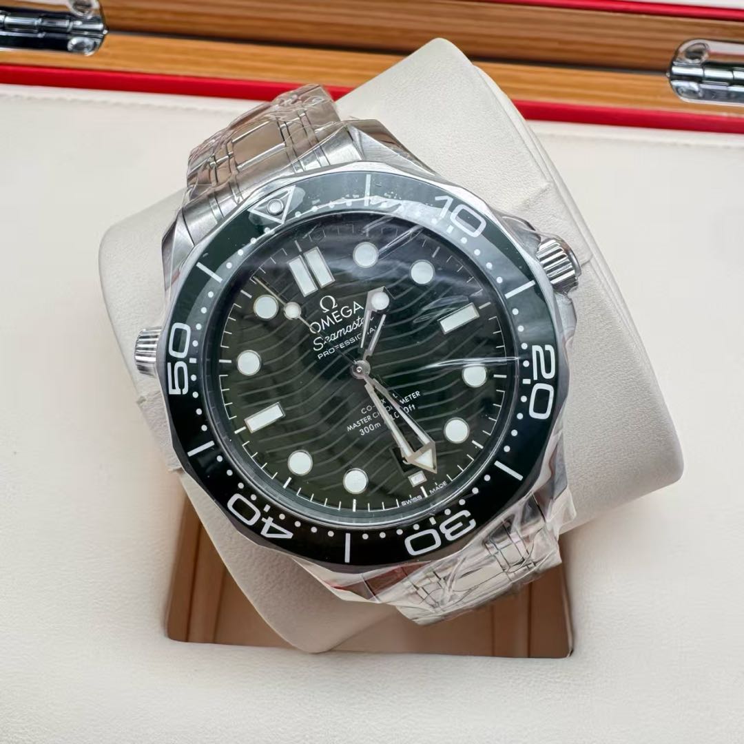Omega 210.30.42.20.10.001
