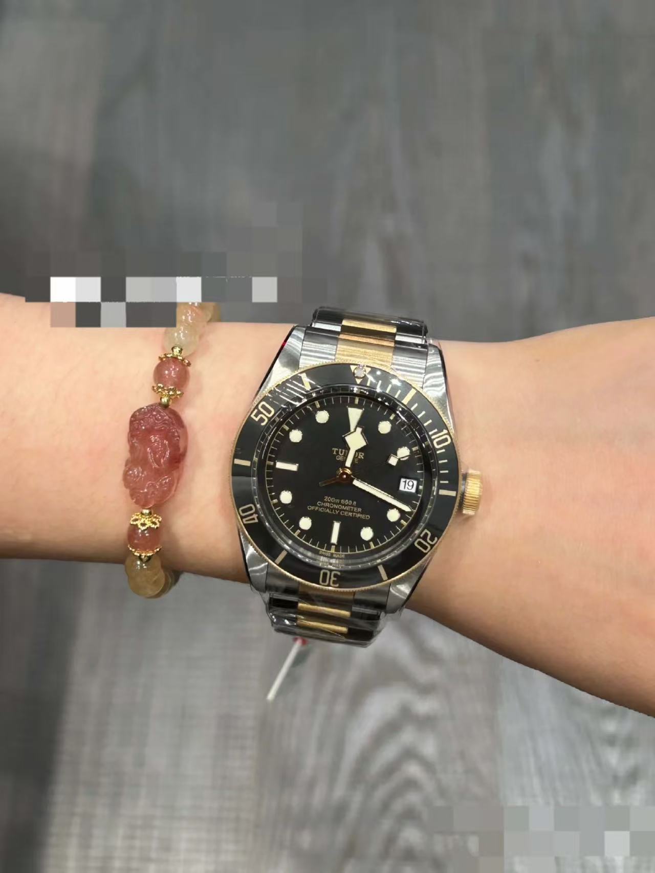 Tudor m79733n-0008 detail 3