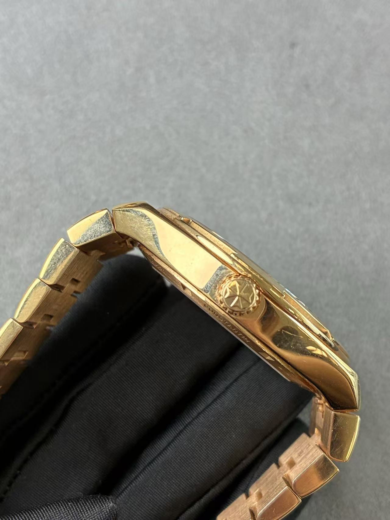 Vacheron Constantin 6000V / 110R-B733 detail 1