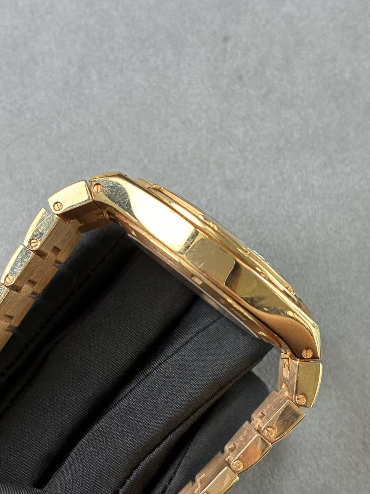 Vacheron Constantin 6000V / 110R-B733 detail 2