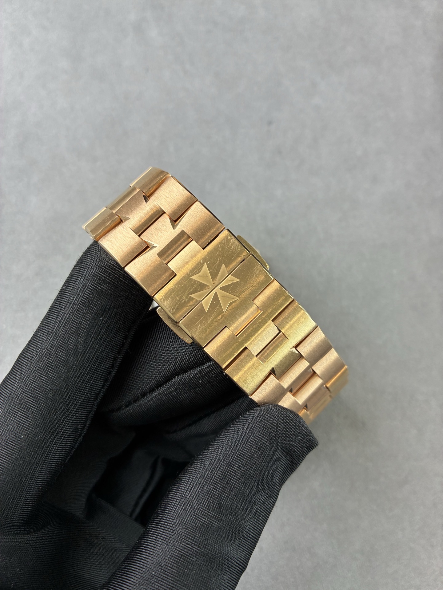 Vacheron Constantin 6000V / 110R-B733 detail 4