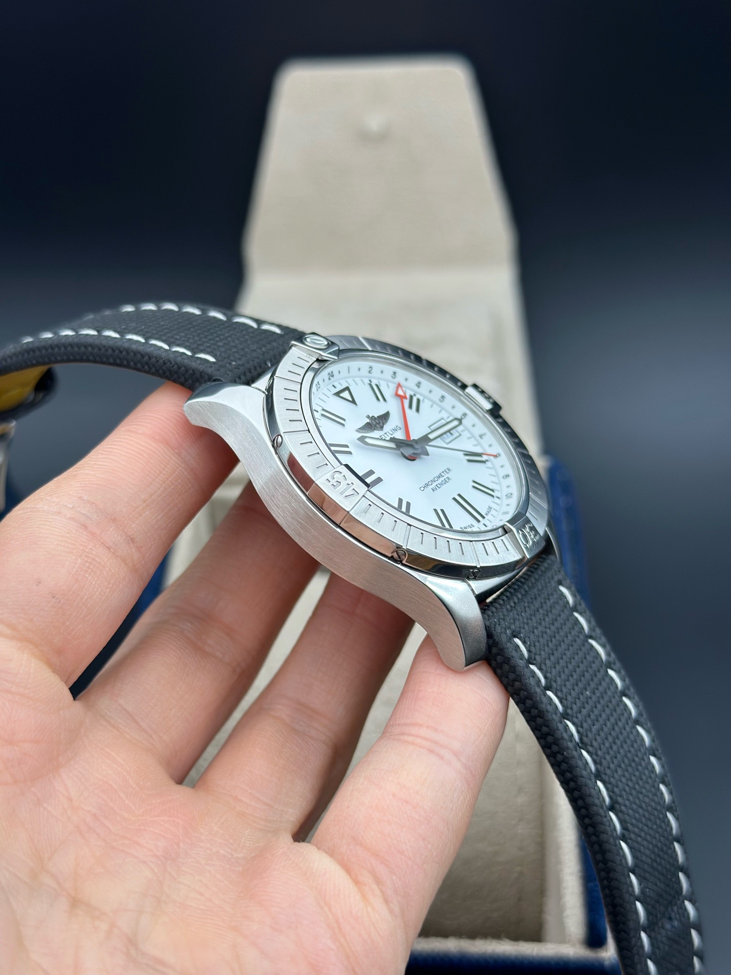 Breitling A32397101A1X1 detail 3