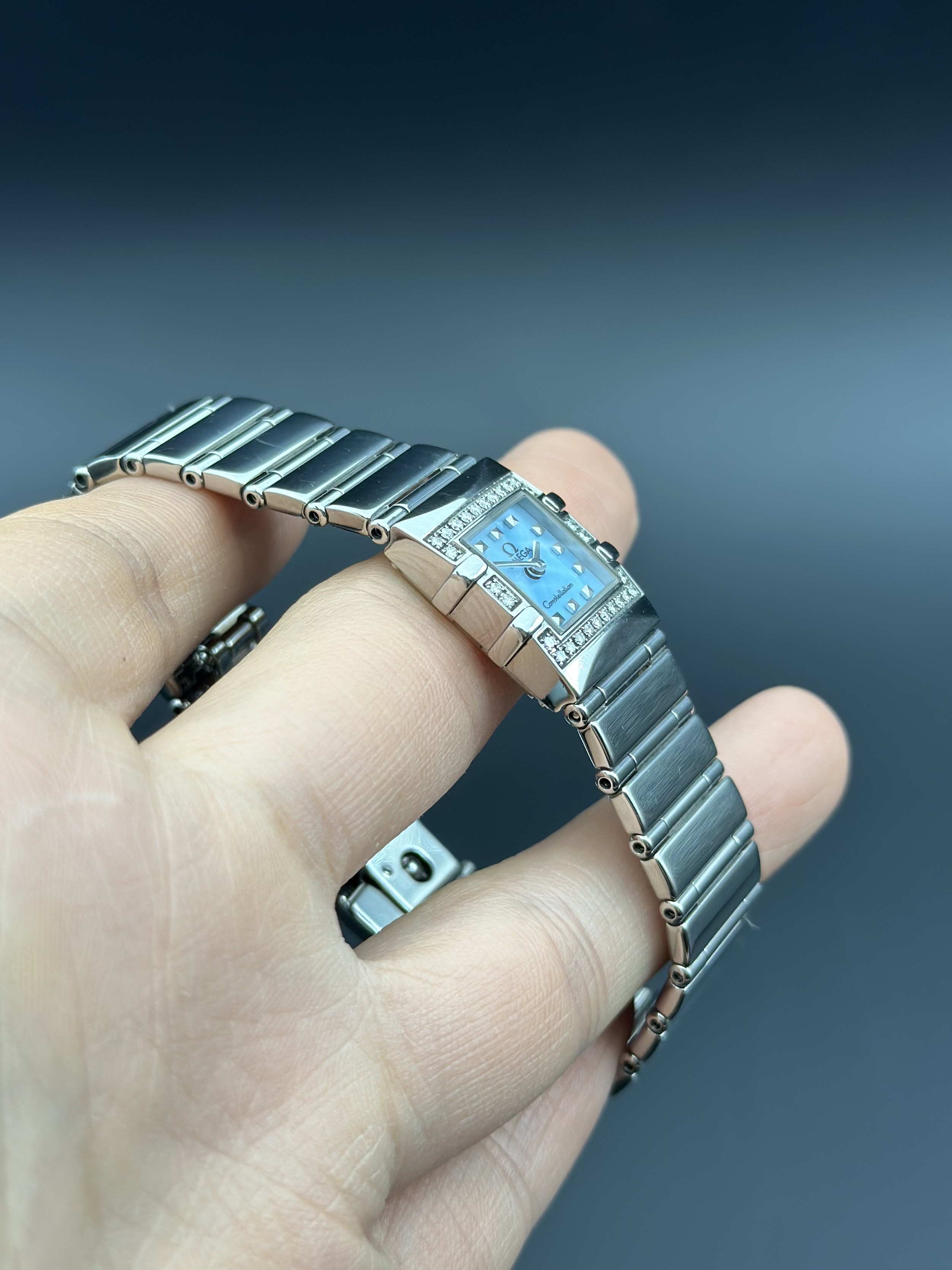 Omega 1537.74.00 detail 3