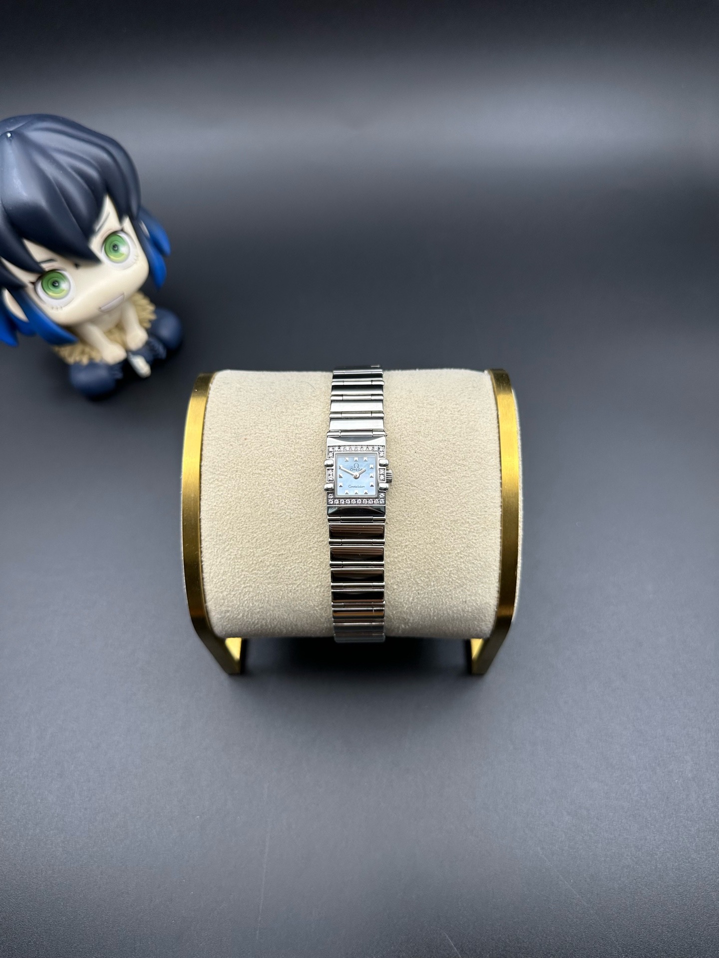 Omega 1537.74.00 detail 2
