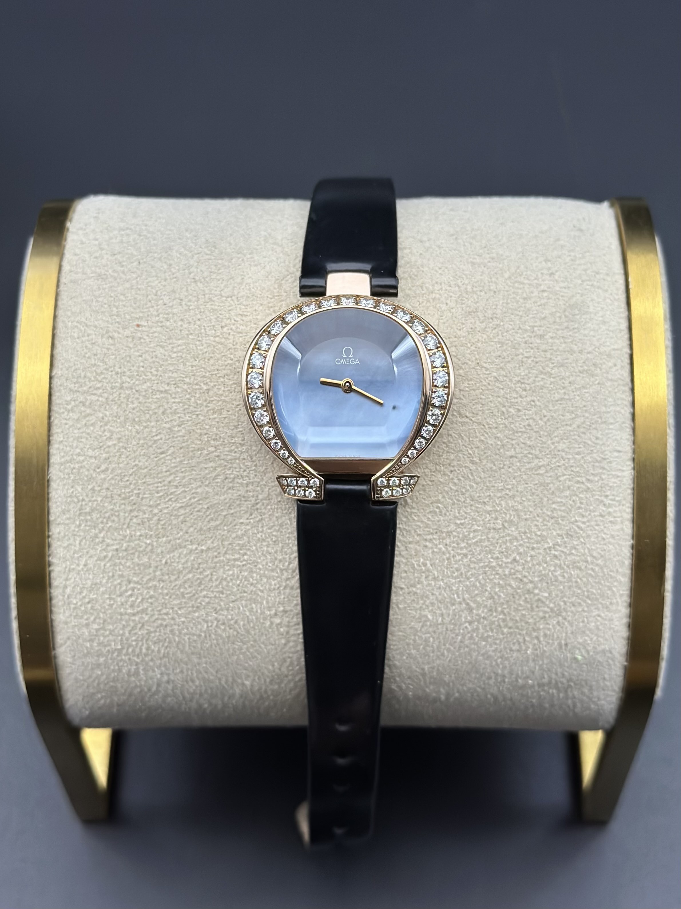 Omega 5885.72.51