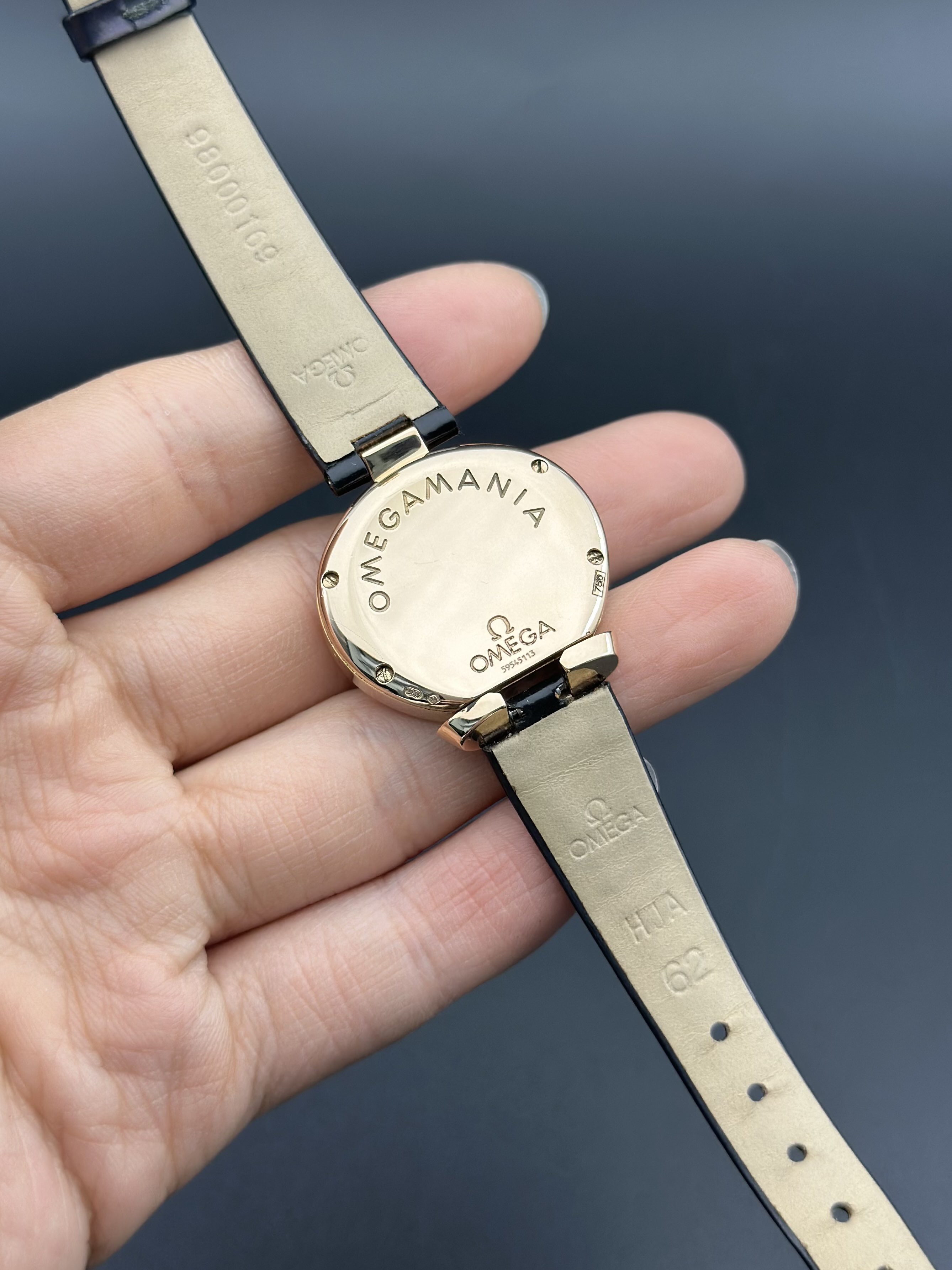 Omega 5885.72.51 detail 7