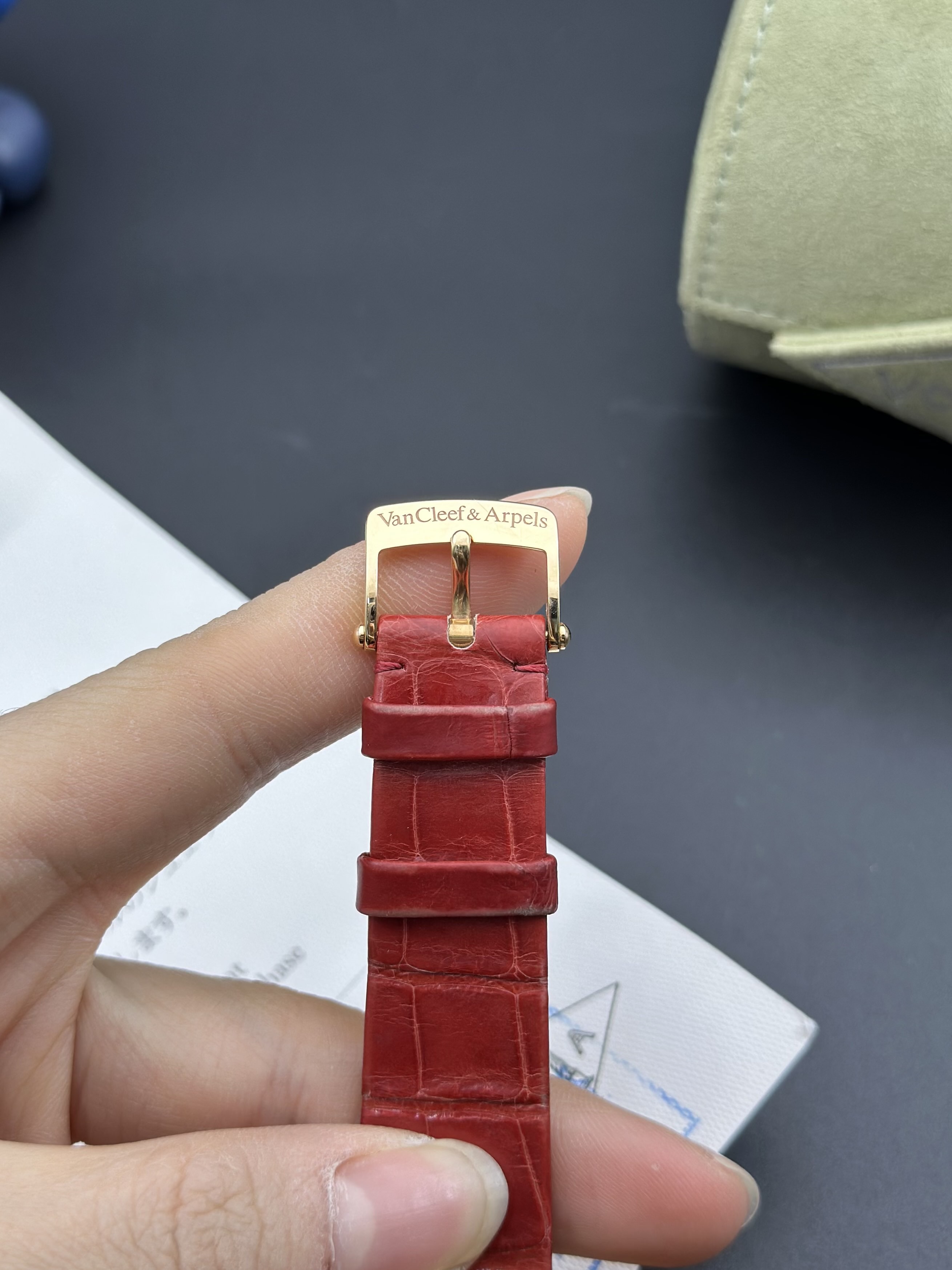 Van Cleef & Arpels VCARO4HU00 detail 3