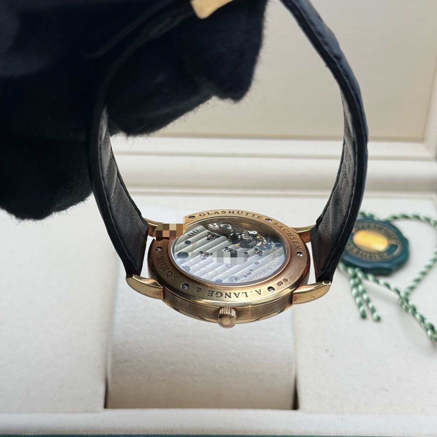 A. Lange & S&ouml;hne 221.021 detail 2