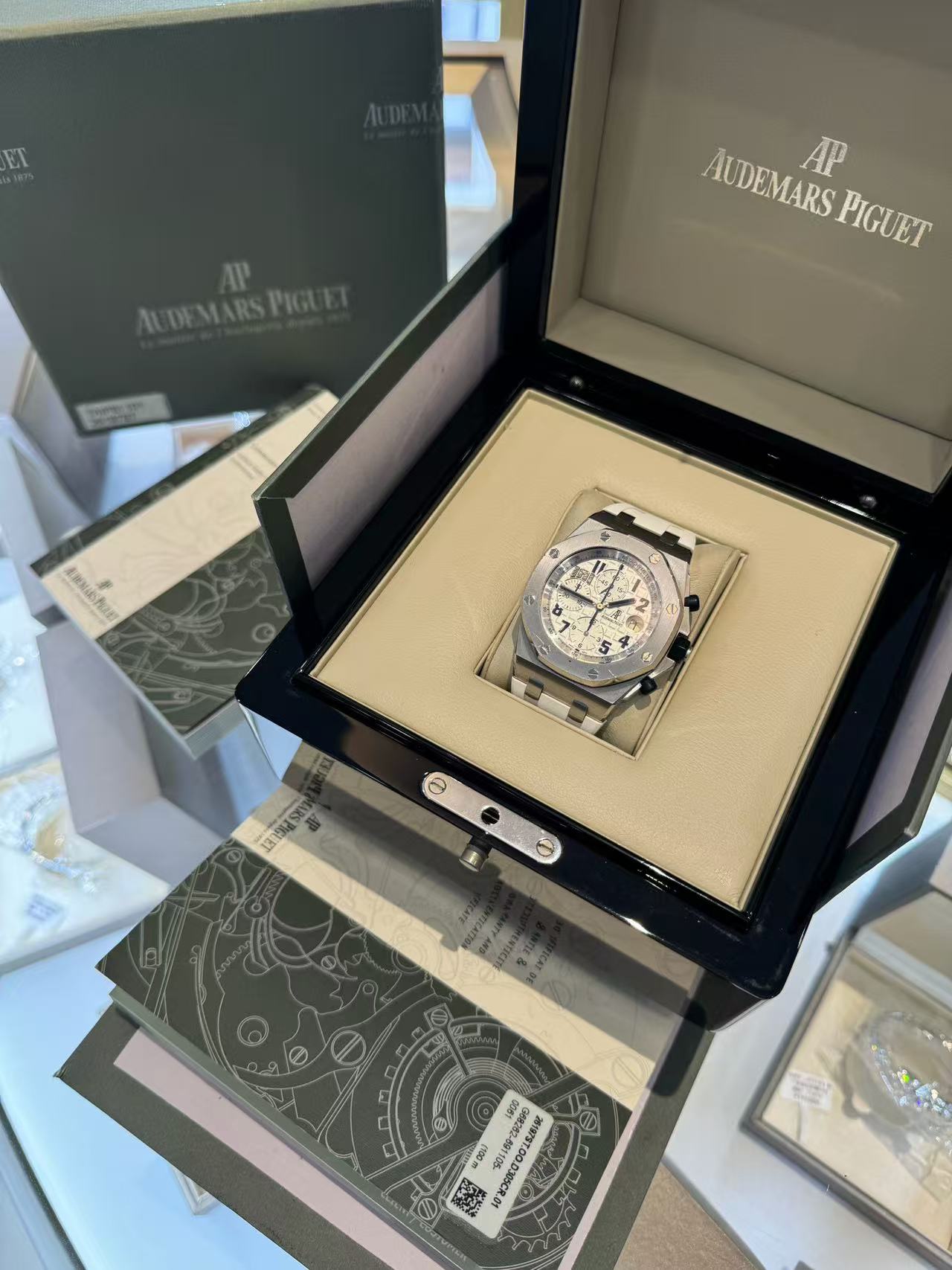 Audemars Piguet 26197ST.OO.D305CR.01 detail 3