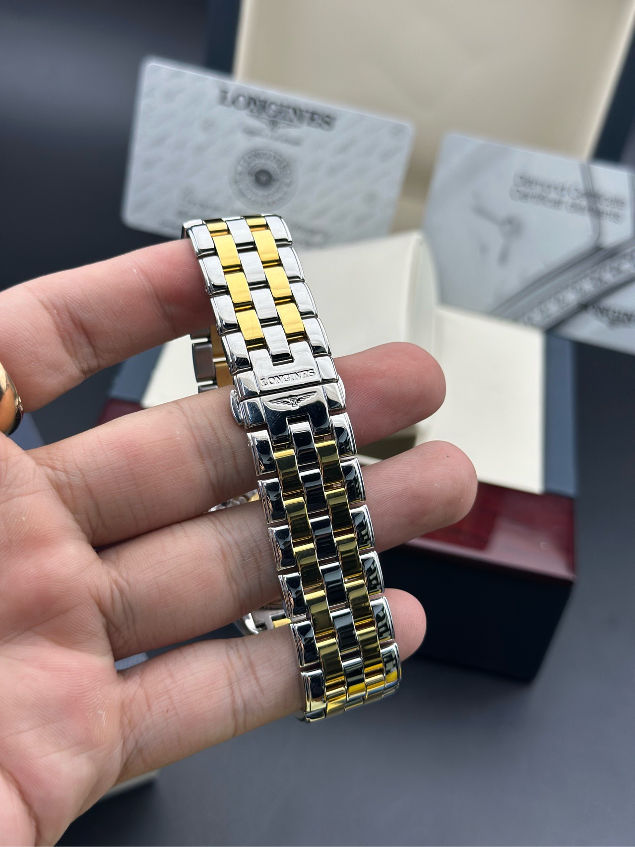 Longines L4.774.3.27.7 detail 3
