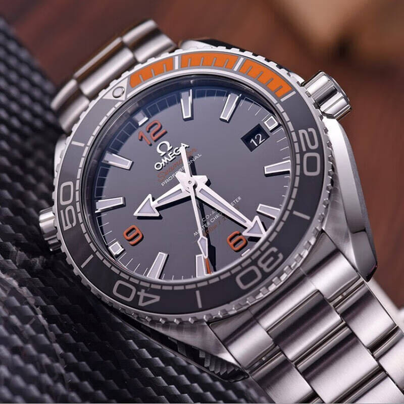 Omega 215.30.44.21.01.002 detail 1