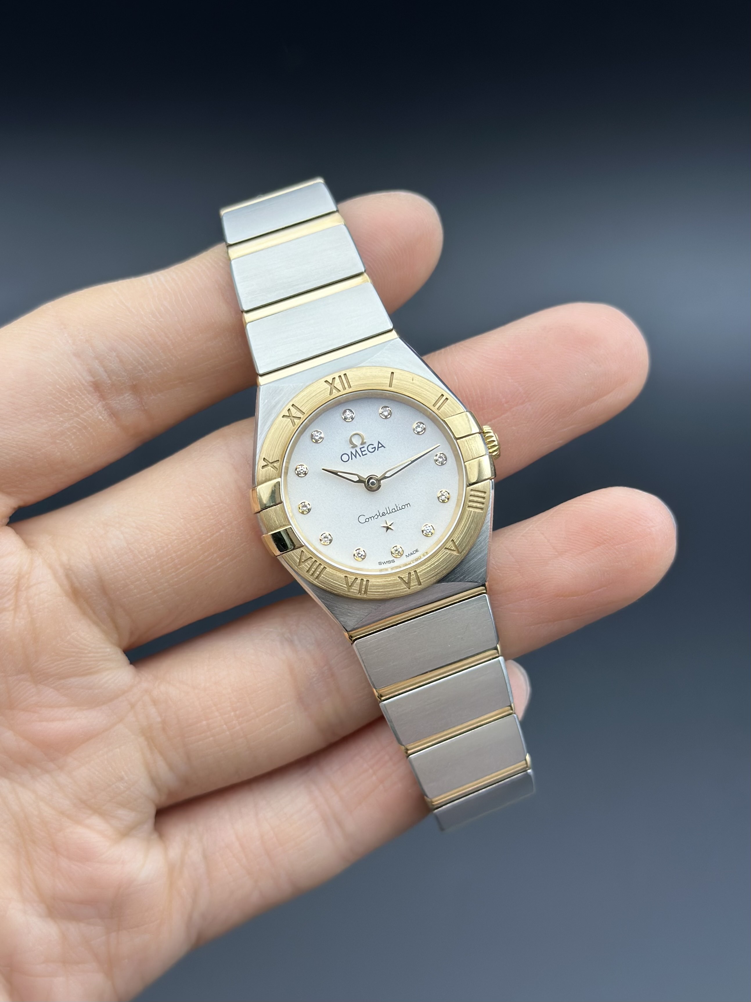 Omega 131.20.25.60.52.002 detail 7