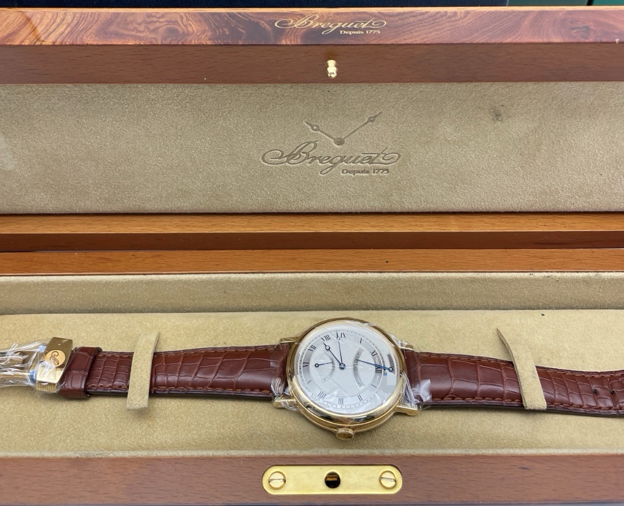 Breguet 5207BA / 12 / 9V6 detail 1