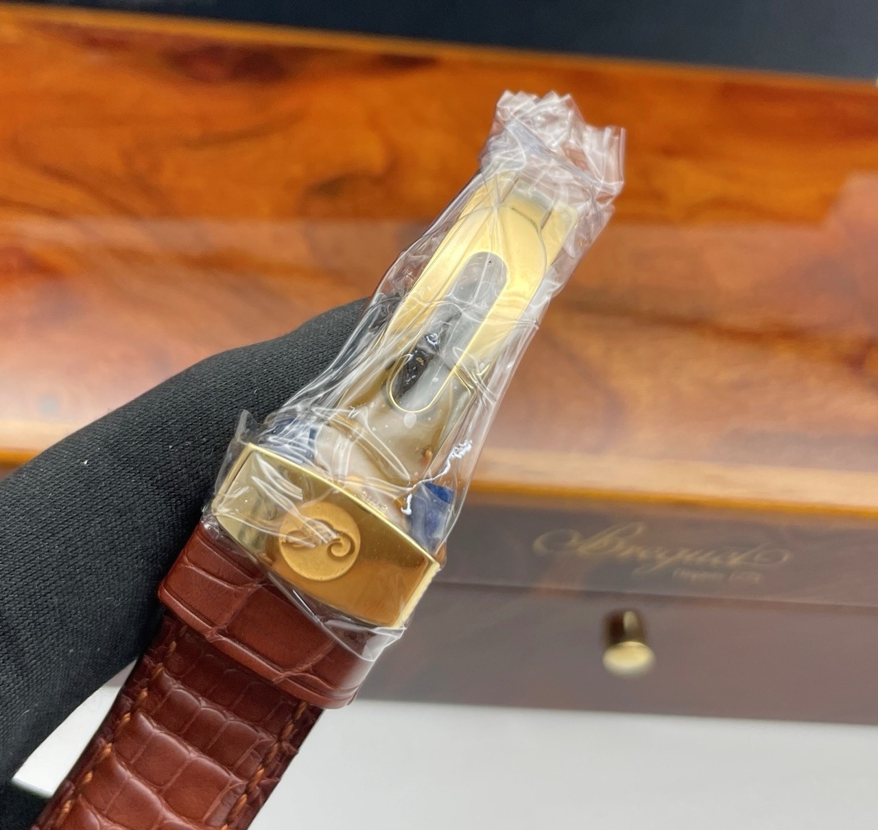 Breguet 5207BA / 12 / 9V6 detail 2